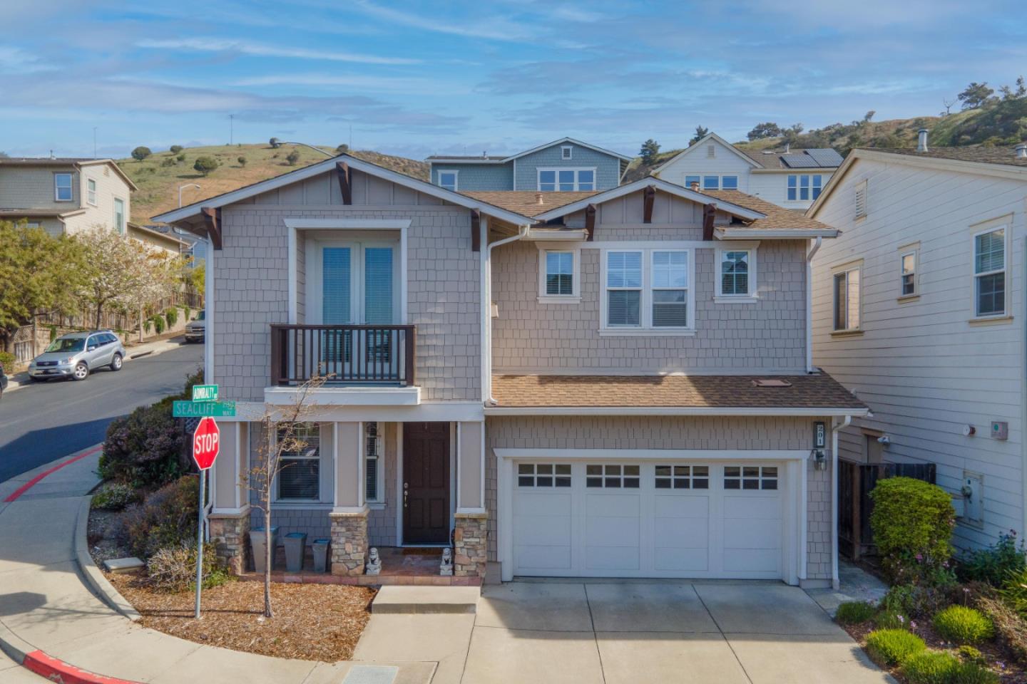 Detail Gallery Image 1 of 1 For 201 Seacliff Way, Richmond,  CA 94801 - 3 Beds | 3/1 Baths