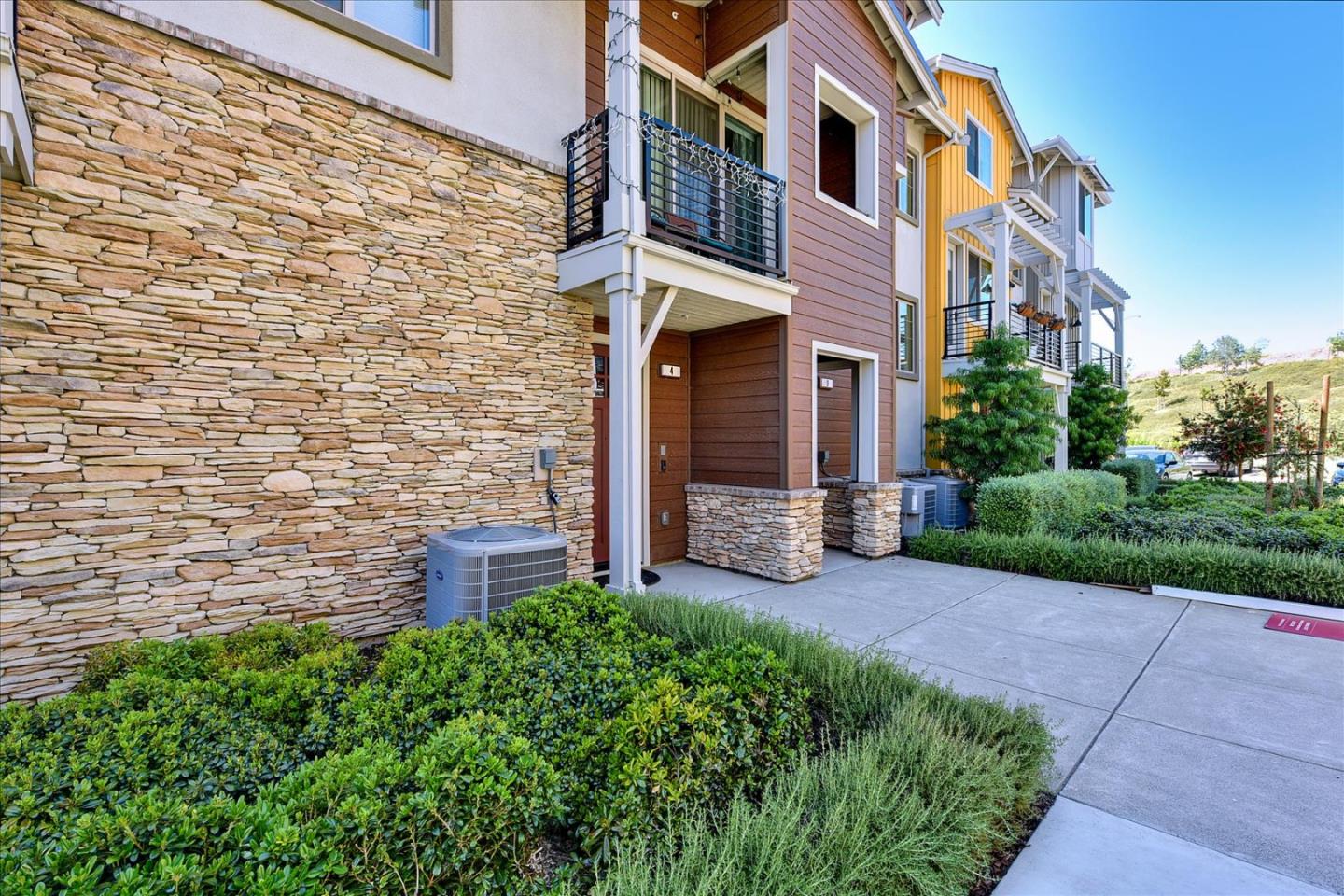 Detail Gallery Image 1 of 1 For 375 Basswood Cmn #4,  Livermore,  CA 94551 - 2 Beds | 2/1 Baths