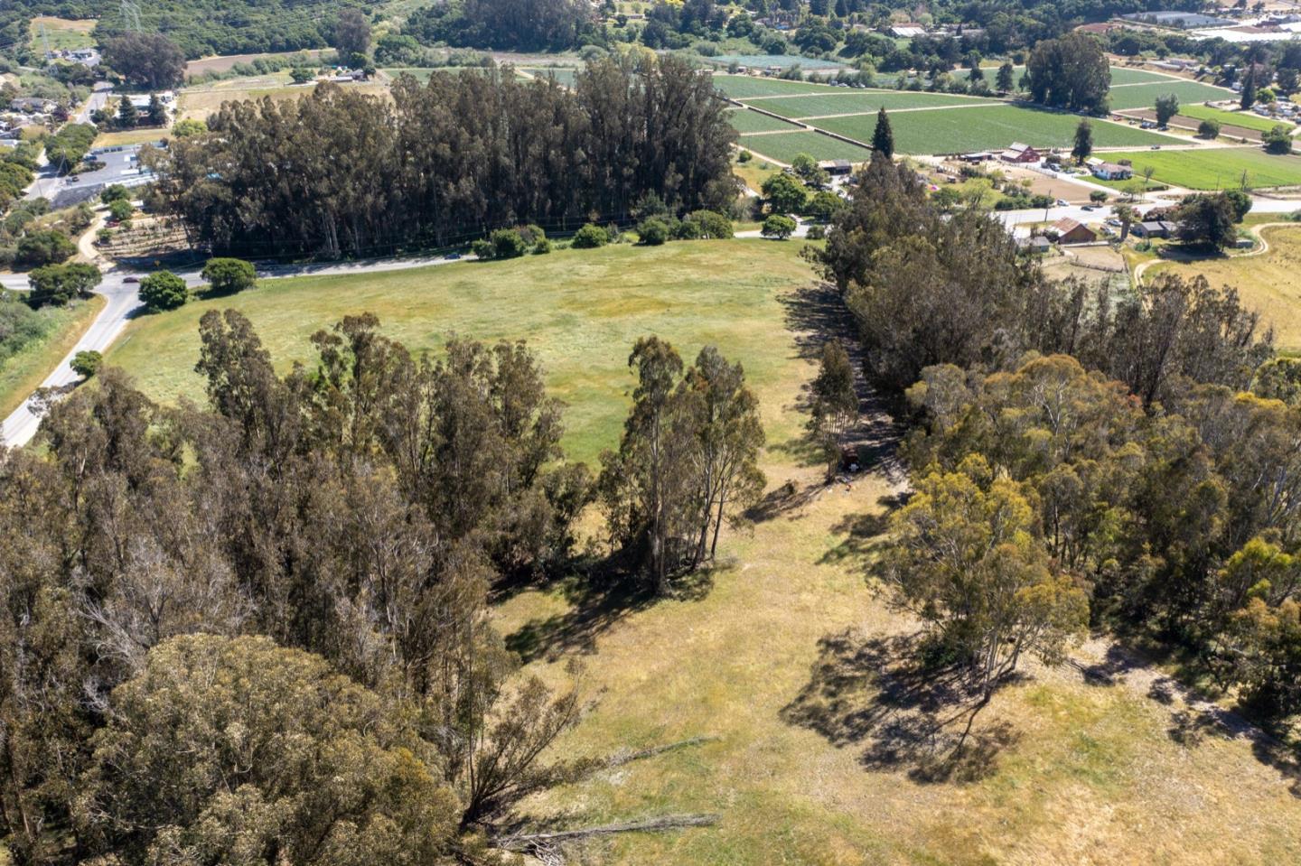 955 & 970 Hall Road, ROYAL OAKS, California 95076, ,Lots And Land,For Sale,Hall Road,40964571