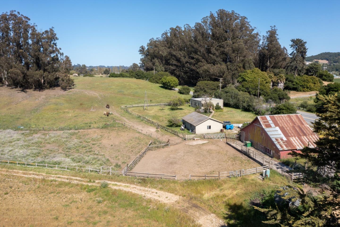 955 & 970 Hall Road, ROYAL OAKS, California 95076, ,Lots And Land,For Sale,Hall Road,40964571