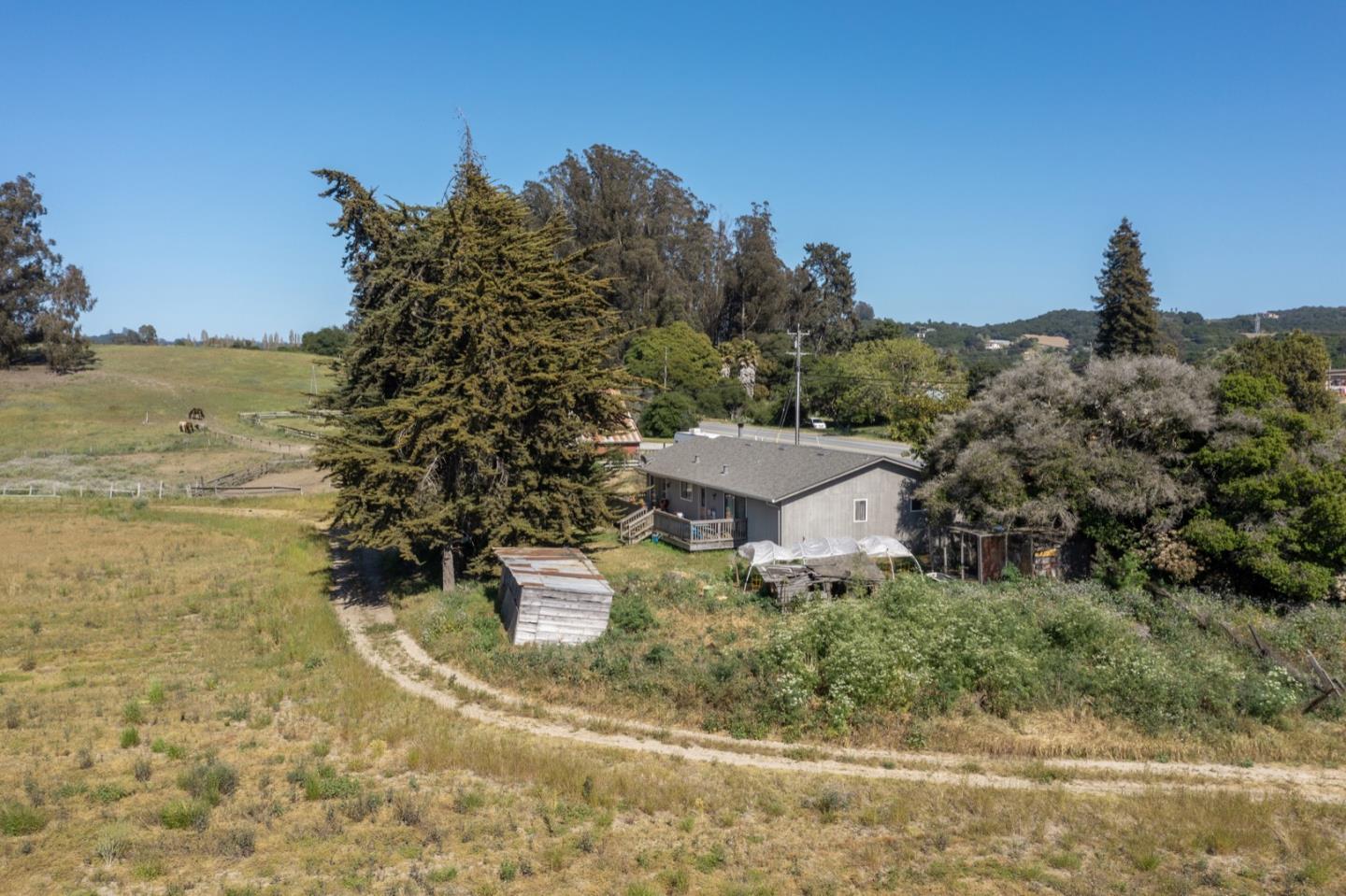 955 & 970 Hall Road, ROYAL OAKS, California 95076, ,Lots And Land,For Sale,Hall Road,40964571