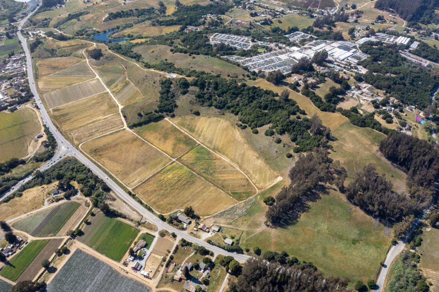955 & 970 Hall Road, ROYAL OAKS, California 95076, ,Lots And Land,For Sale,Hall Road,40964571