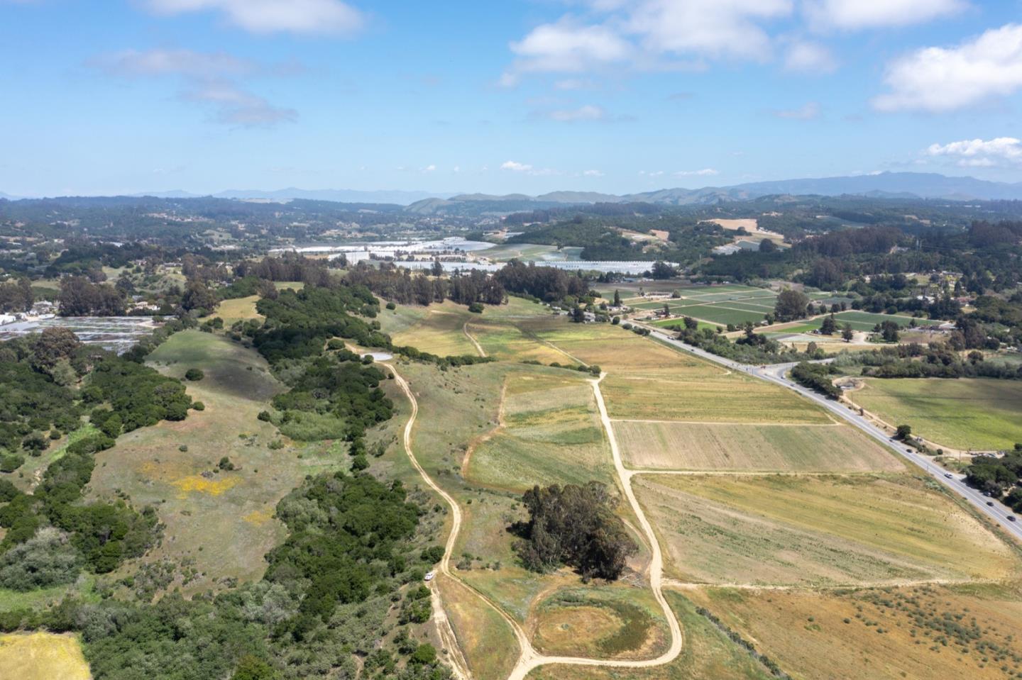 955 & 970 Hall Road, ROYAL OAKS, California 95076, ,Lots And Land,For Sale,Hall Road,40964571