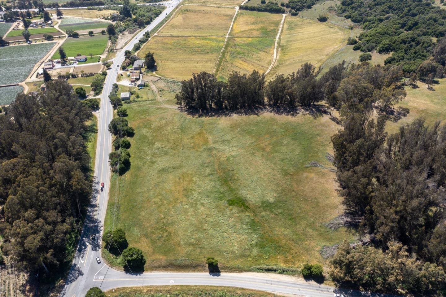 955 & 970 Hall Road, ROYAL OAKS, California 95076, ,Lots And Land,For Sale,Hall Road,40964571
