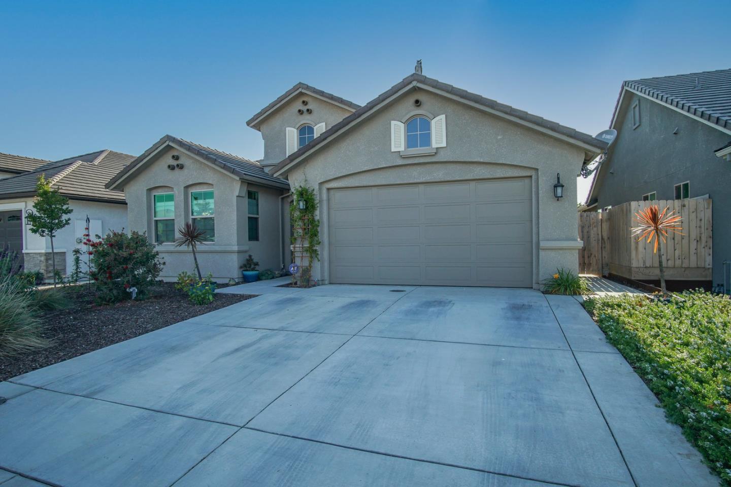 Detail Gallery Image 1 of 1 For 1652 Sunflower Dr, Hollister,  CA 95023 - 3 Beds | 2/1 Baths