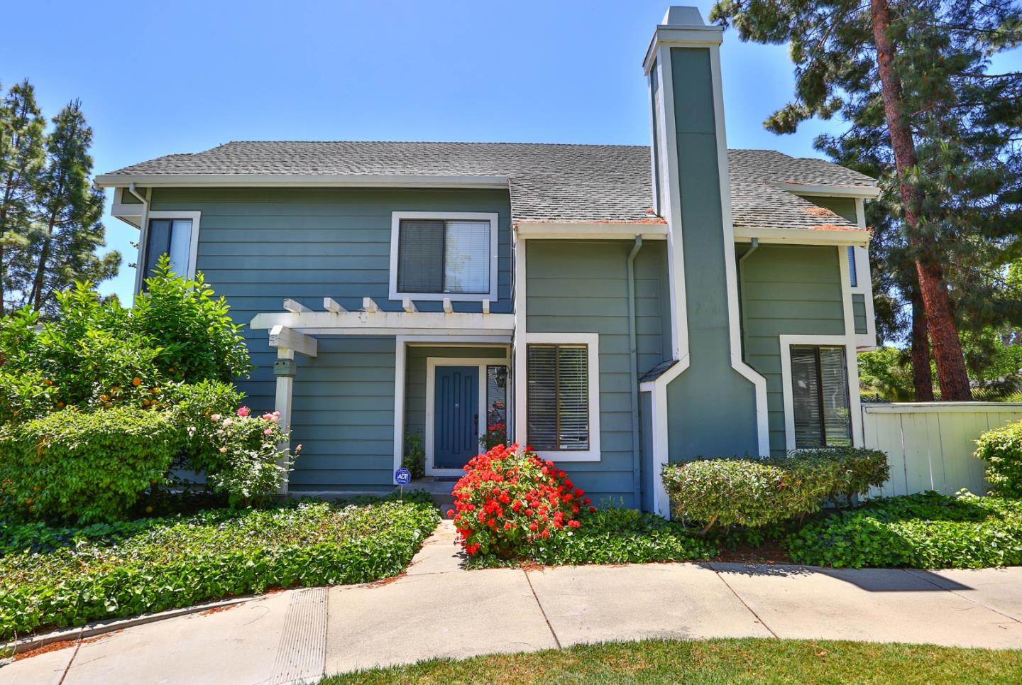 Detail Gallery Image 1 of 1 For 4346 Fairlands Dr, Pleasanton,  CA 94588 - 3 Beds | 2/1 Baths