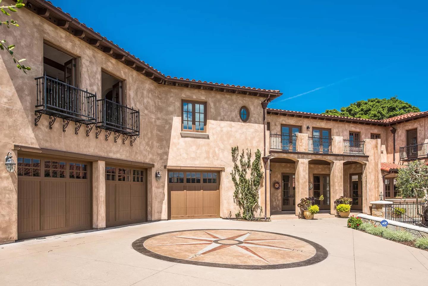 Detail Gallery Image 1 of 1 For 107 El Torneo Ct, Monterey,  CA 93940 - 5 Beds | 5/2 Baths