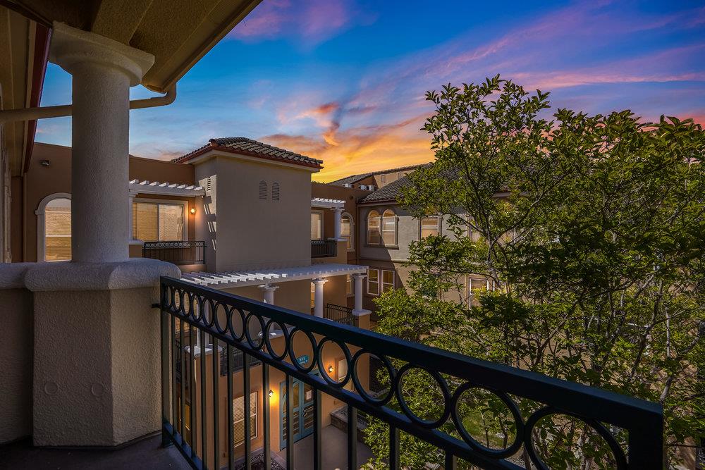 Detail Gallery Image 1 of 1 For 951 S 12th St #313,  San Jose,  CA 95112 - 2 Beds | 2 Baths