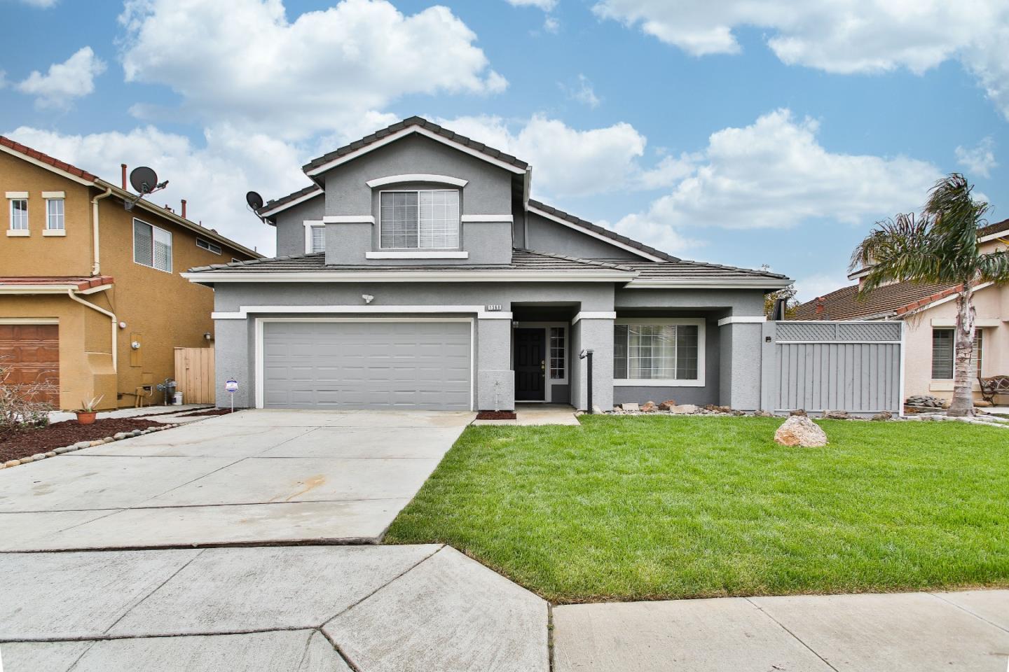 Detail Gallery Image 1 of 1 For 1568 Cottonwood Dr, Salinas,  CA 93905 - 4 Beds | 2/1 Baths