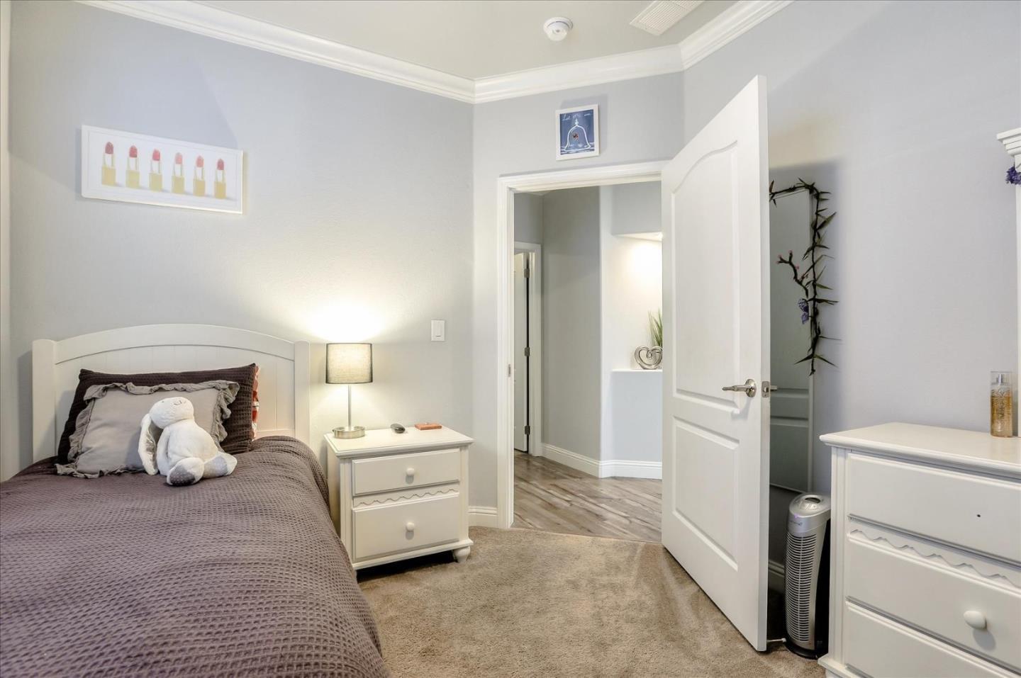 Detail Gallery Image 1 of 1 For 1085 Tasman Dr #126,  Sunnyvale,  CA 94089 - 3 Beds | 2 Baths