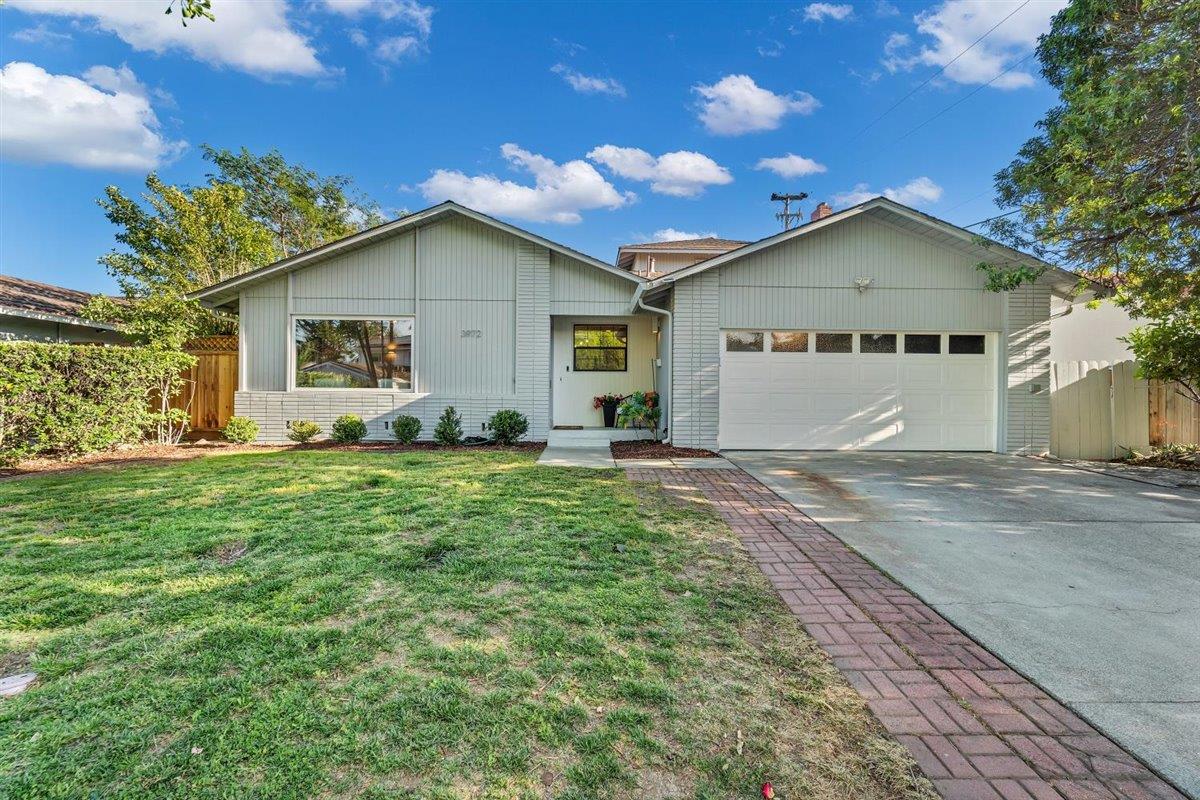 Detail Gallery Image 1 of 1 For 3972 Lemoyne Way, Campbell,  CA 95008 - 5 Beds | 3 Baths