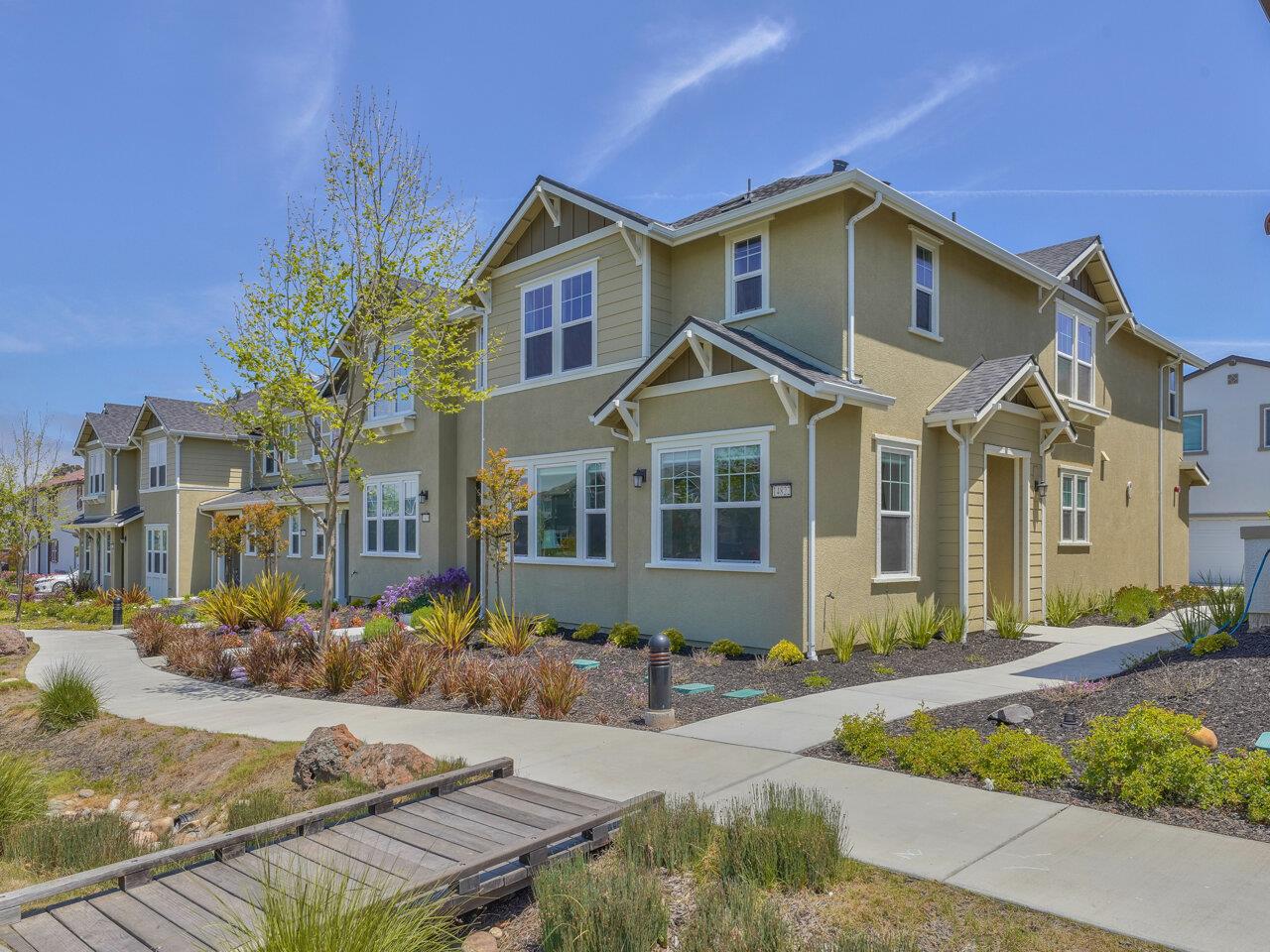 14822 Kit Carson Dr, Marina, CA 93933 3 Beds 2/1 Baths (Sold