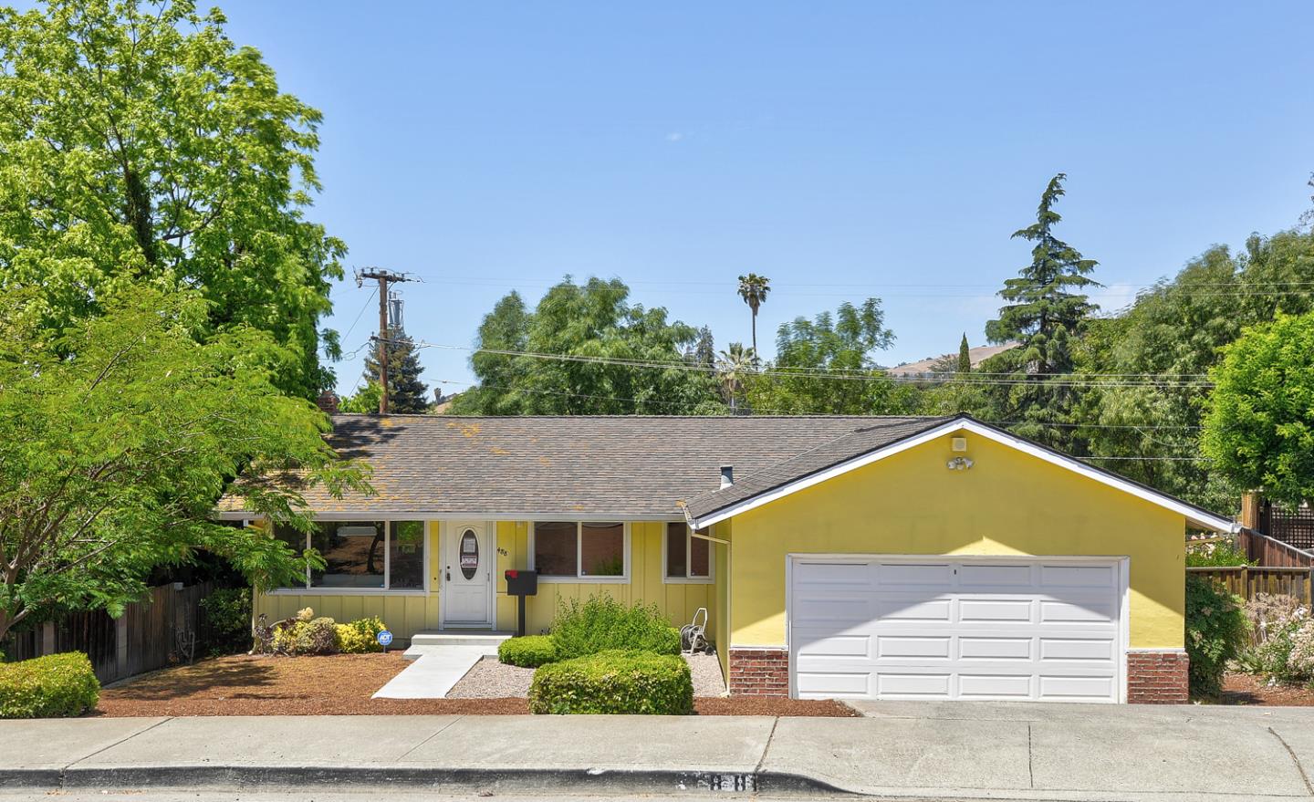 Detail Gallery Image 1 of 1 For 488 Hobie Ln, San Jose,  CA 95127 - 4 Beds | 2 Baths