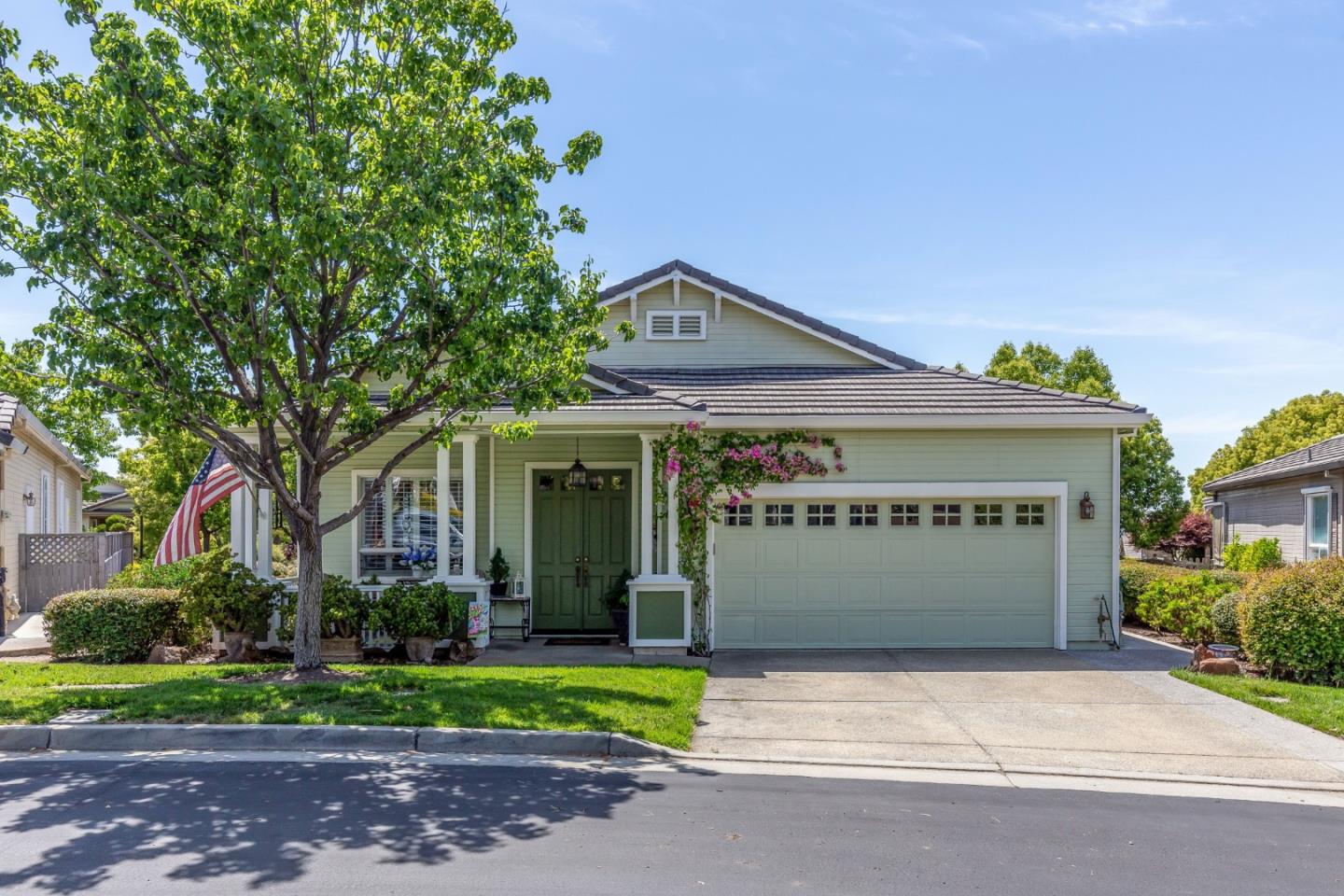 Detail Gallery Image 1 of 1 For 8811 Wine Valley Cir, San Jose,  CA 95135 - 3 Beds | 2 Baths