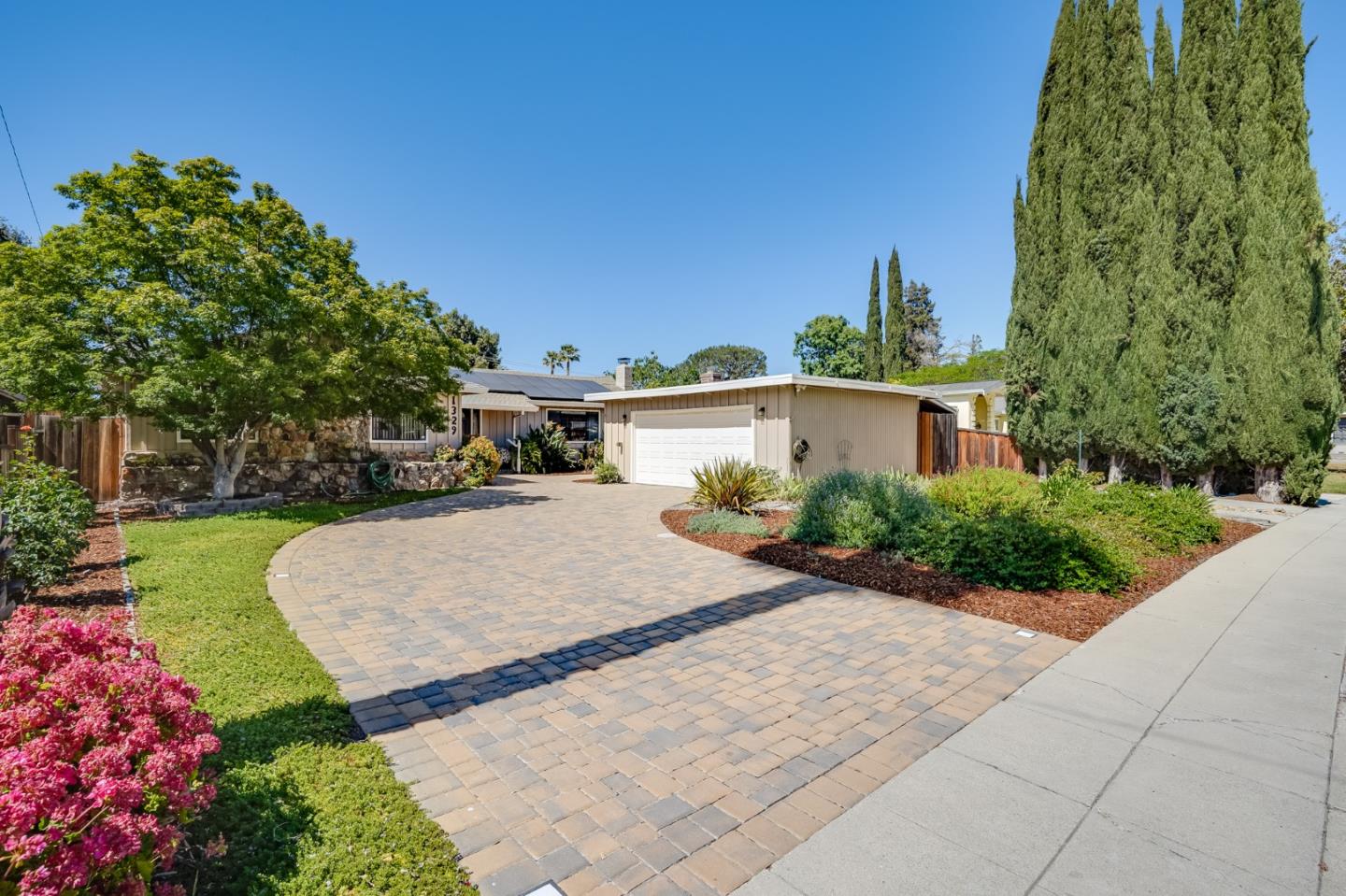 Detail Gallery Image 1 of 1 For 1329 Carrie Lee Way, San Jose,  CA 95118 - 3 Beds | 2 Baths