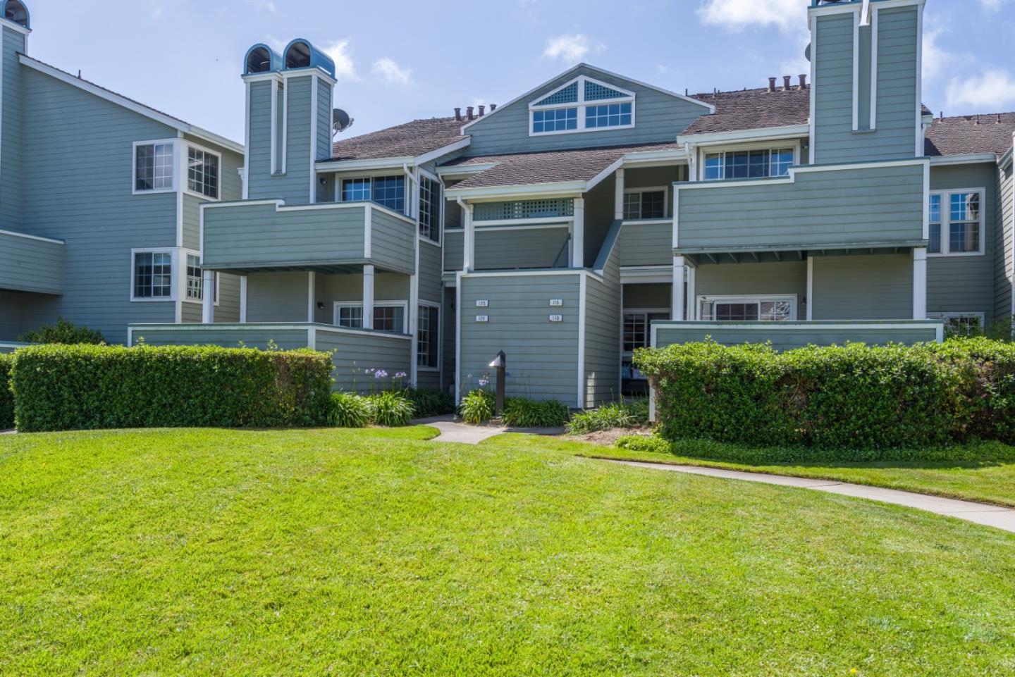 Detail Gallery Image 1 of 1 For 125 Troon Way, Half Moon Bay,  CA 94019 - 2 Beds | 2 Baths