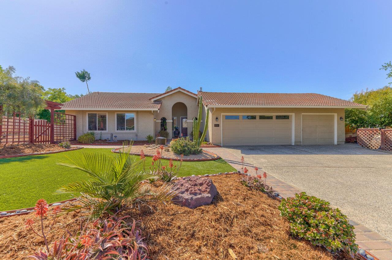 Detail Gallery Image 1 of 1 For 22580 Murietta Rd, Salinas,  CA 93908 - 3 Beds | 2 Baths