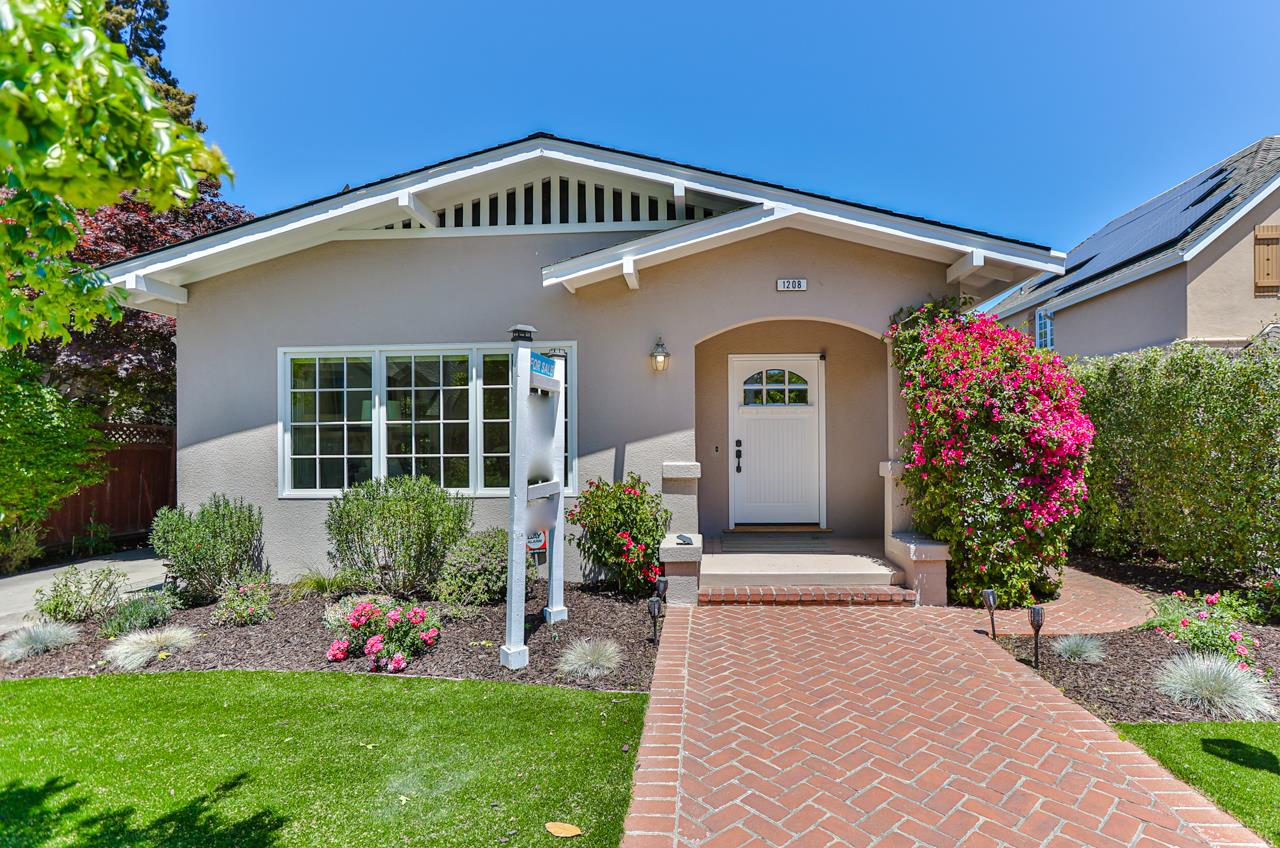 Detail Gallery Image 1 of 1 For 1208 Cabrillo Ave, Burlingame,  CA 94010 - 3 Beds | 2 Baths
