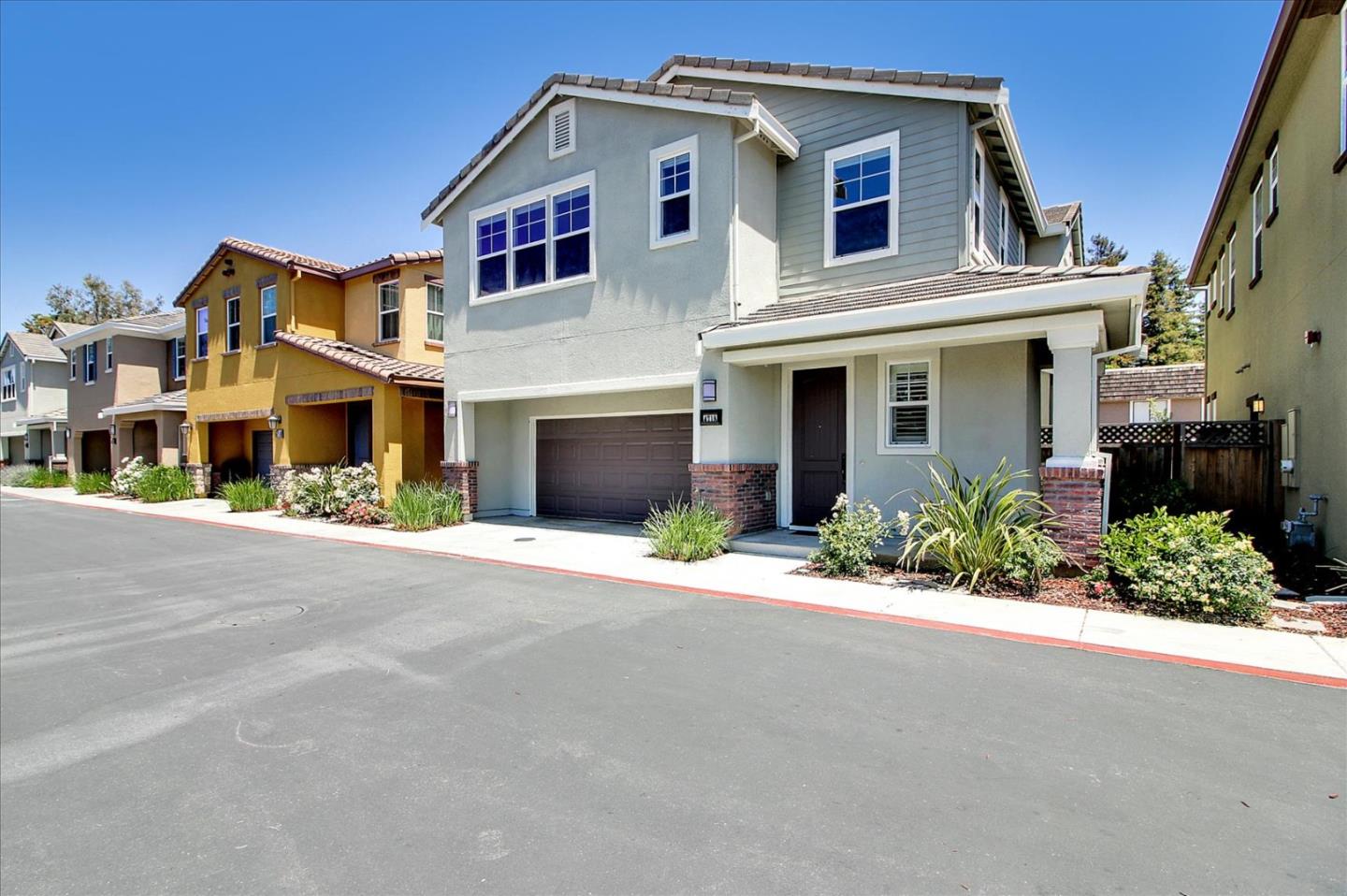 Detail Gallery Image 1 of 1 For 4718 Tina Speciale Dr, San Jose,  CA 95136 - 4 Beds | 2/1 Baths