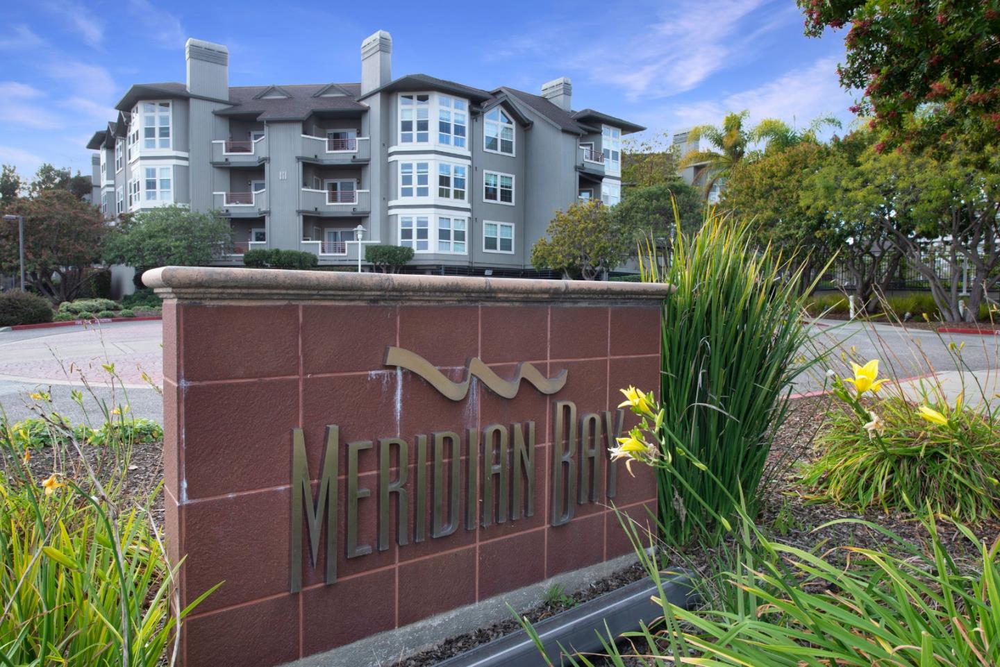 Detail Gallery Image 1 of 1 For 880 Meridian Bay Ln #201,  Foster City,  CA 94404 - 2 Beds | 2 Baths