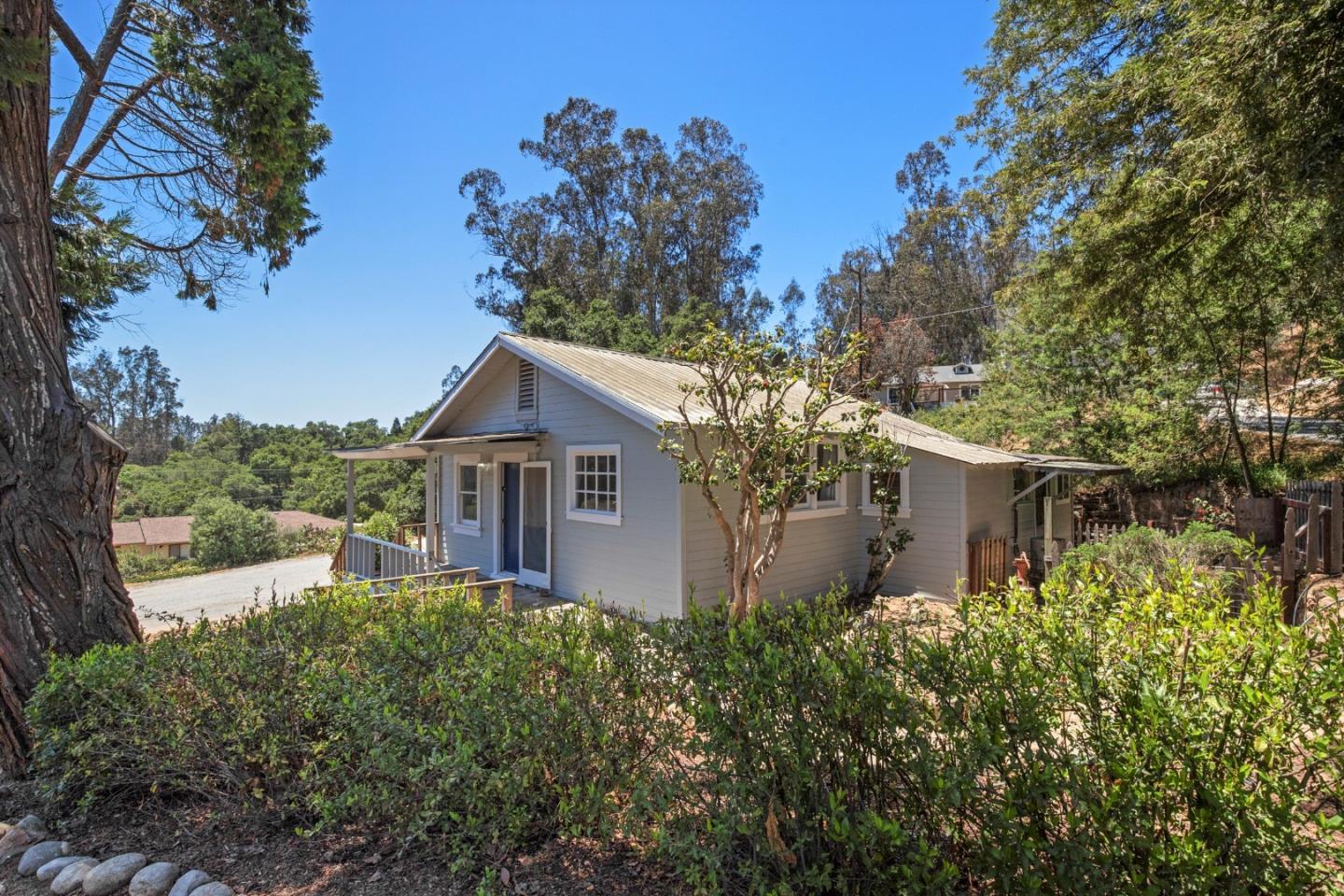 17249 Mcguffie Rd, Prunedale, CA 93907 3 Beds 1 Baths (Contingent