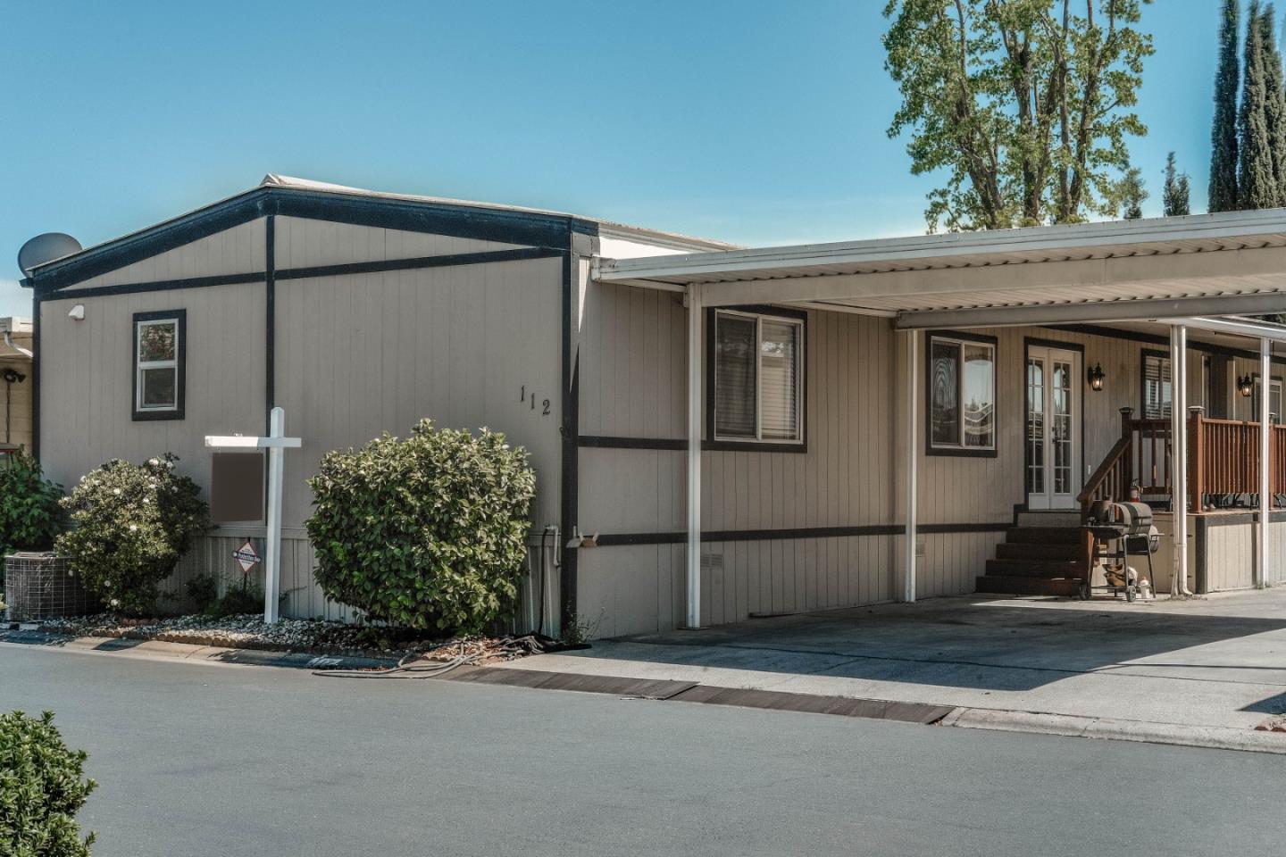 Detail Gallery Image 1 of 1 For 19690 N Hwy 99 #112 #112,  Acampo,  CA 95220 - 4 Beds | 2 Baths