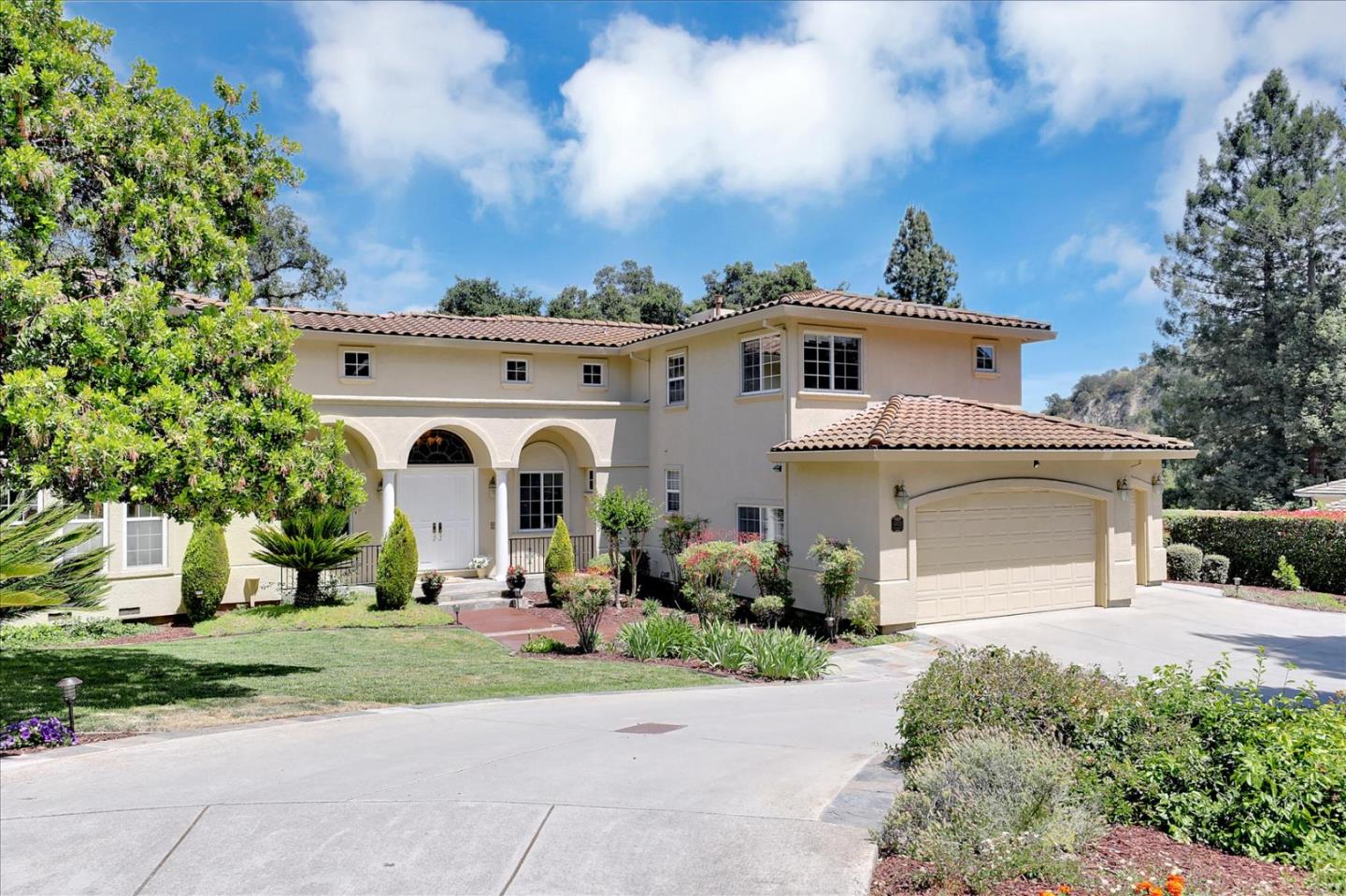 10925 Miramonte Rd, Cupertino, CA 95014 5 Beds 4/1 Baths (Sold