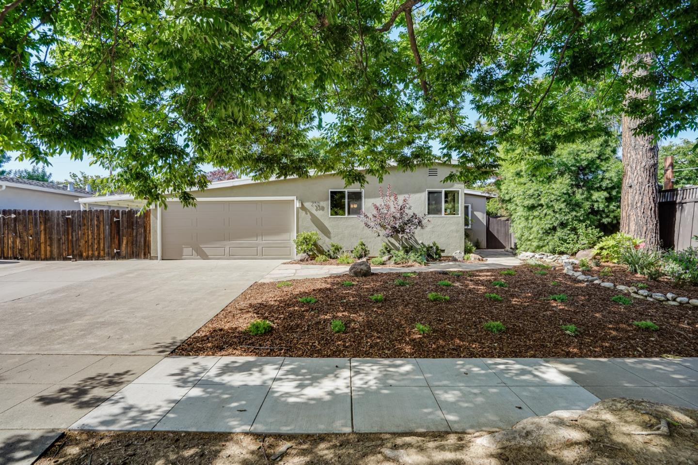 Detail Gallery Image 1 of 1 For 2311 Venndale Ave, San Jose,  CA 95124 - 3 Beds | 2 Baths