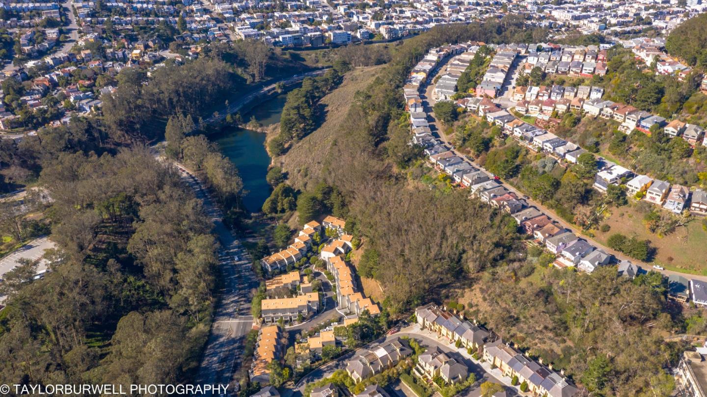 600 Clarendon Avenue, SAN FRANCISCO, California 94131, ,Lots And Land,For Sale,Clarendon Avenue,40964688