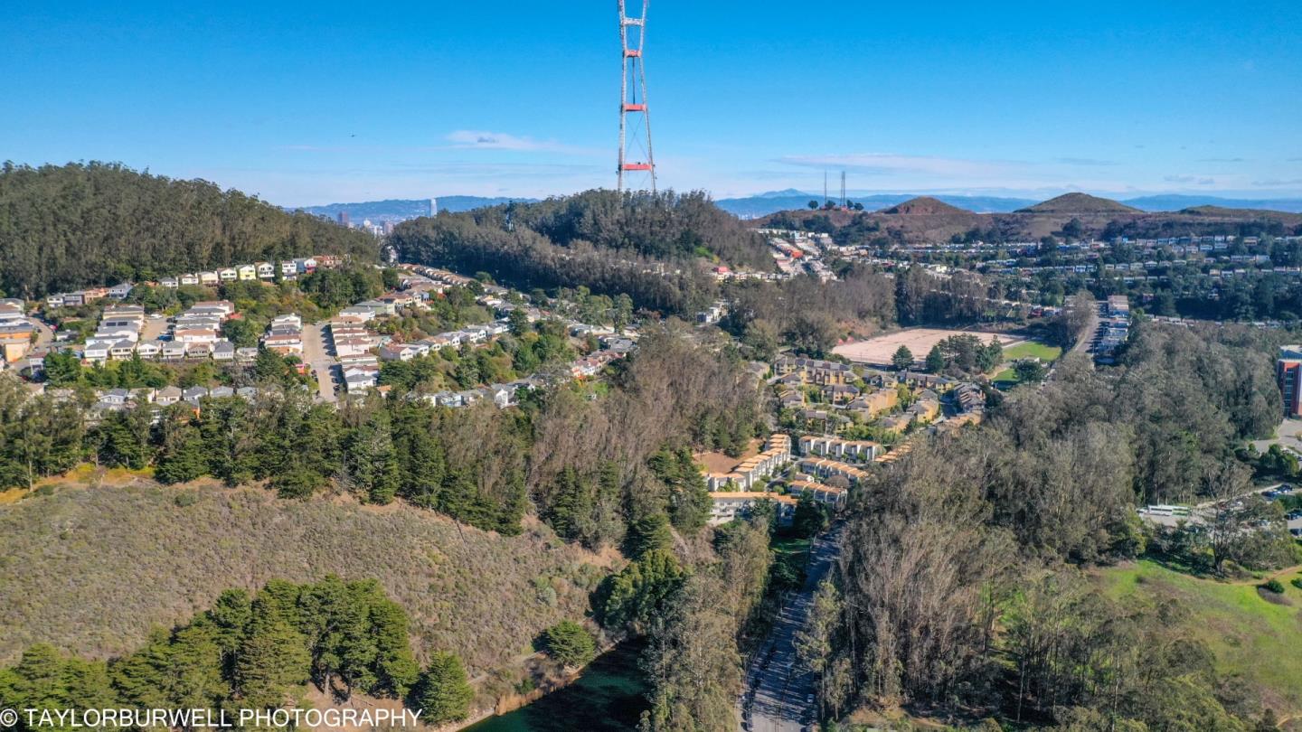 600 Clarendon Avenue, SAN FRANCISCO, California 94131, ,Lots And Land,For Sale,Clarendon Avenue,40964688