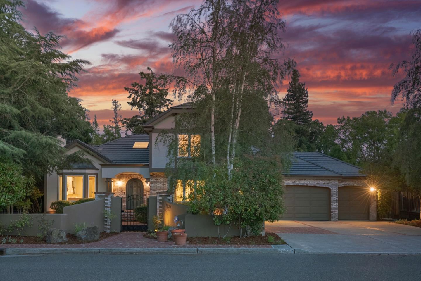 20728 Wardell Rd, Saratoga, CA 95070 4 Beds 3/1 Baths (Sold