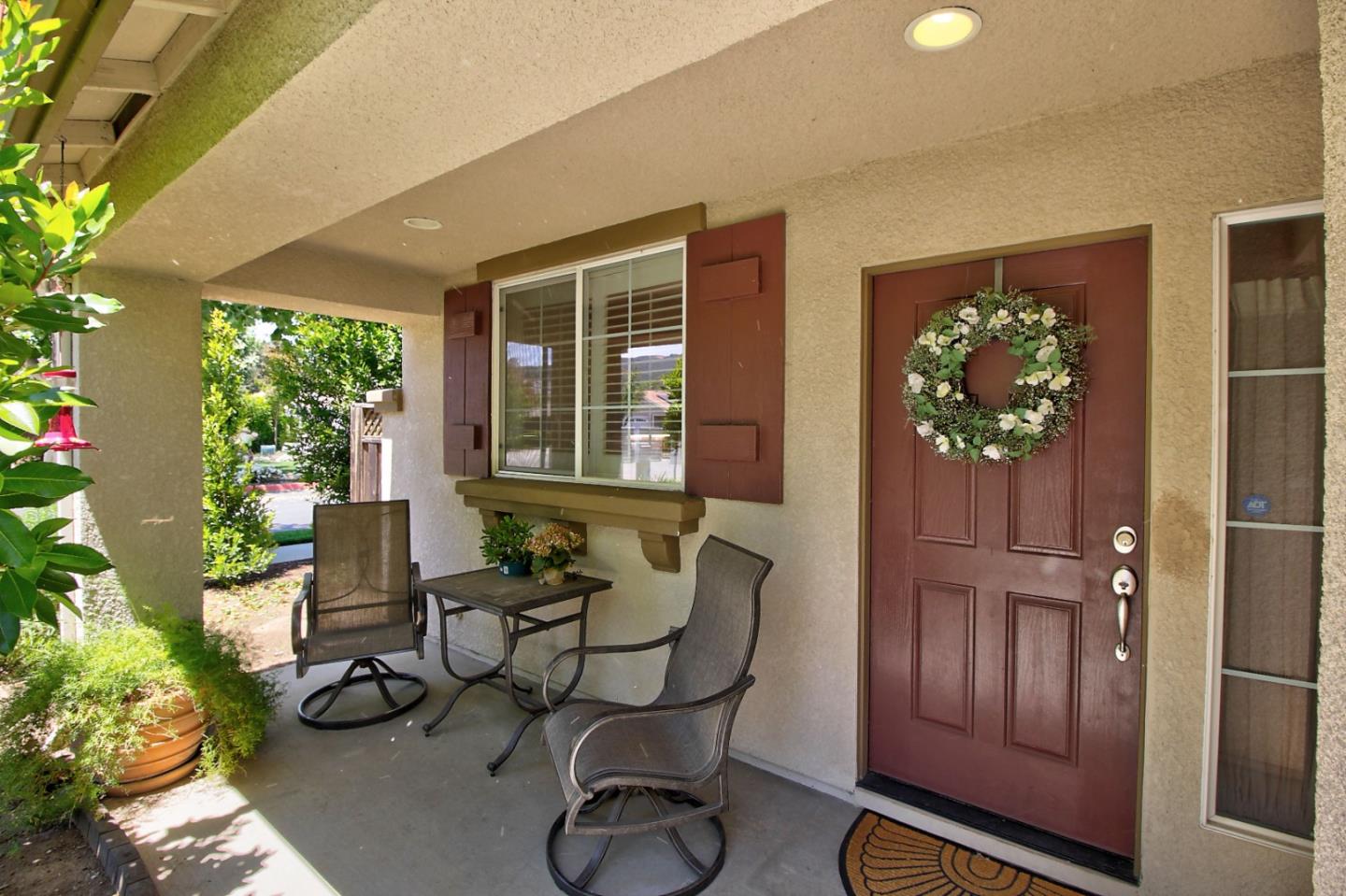 Detail Gallery Image 1 of 1 For 1365 Cypress Ct, Gilroy,  CA 95020 - 2 Beds | 2 Baths