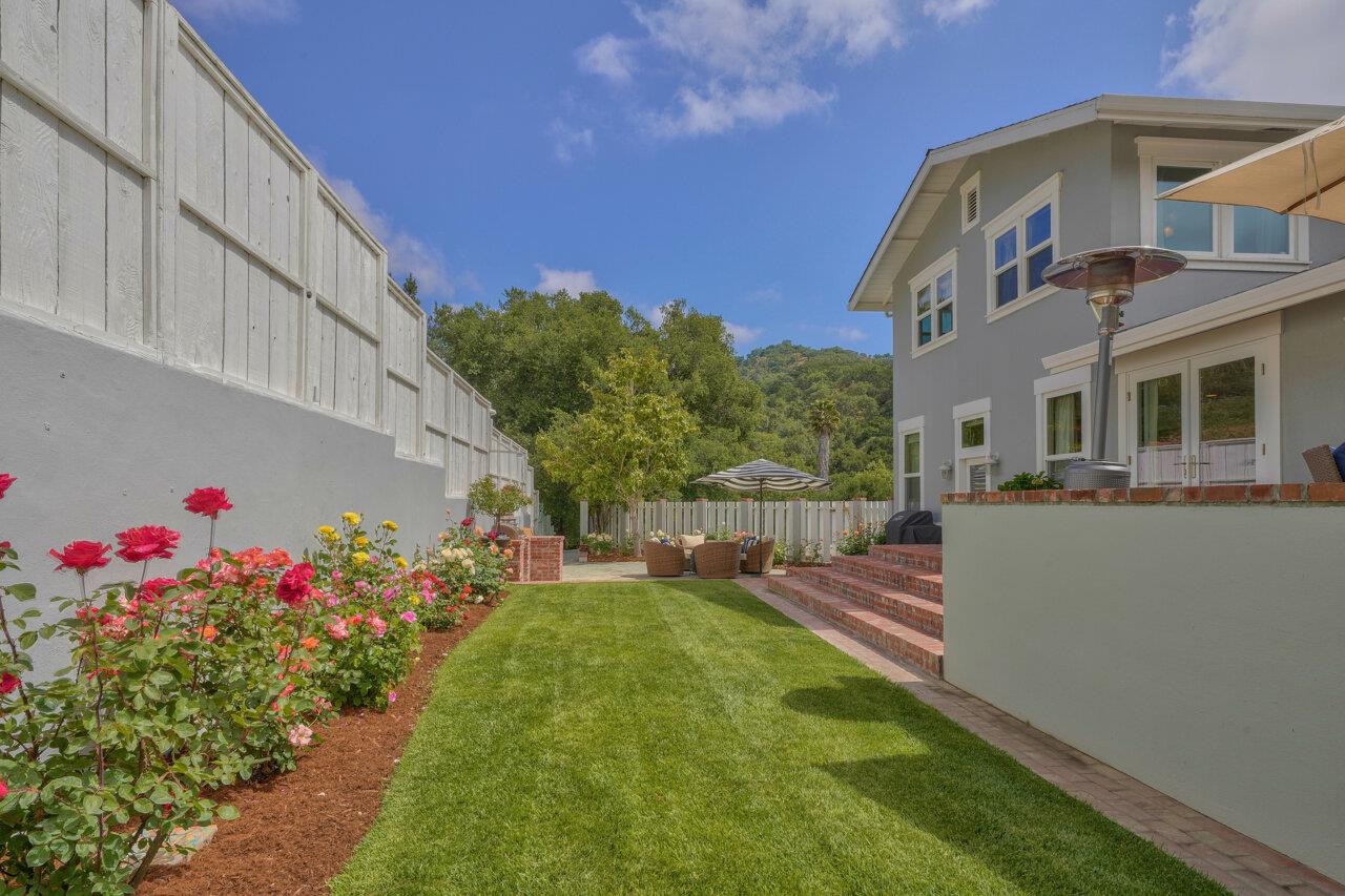 320 San Benancio Rd, Salinas, CA 93908 5 Beds 5/1 Baths (Active