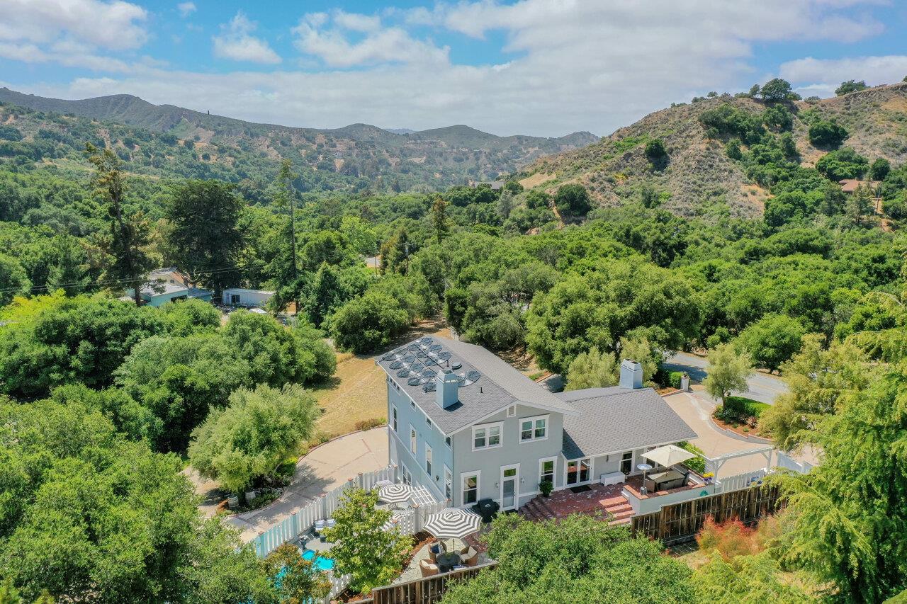 320 San Benancio Rd, Salinas, CA 93908 5 Beds 5/1 Baths (Active