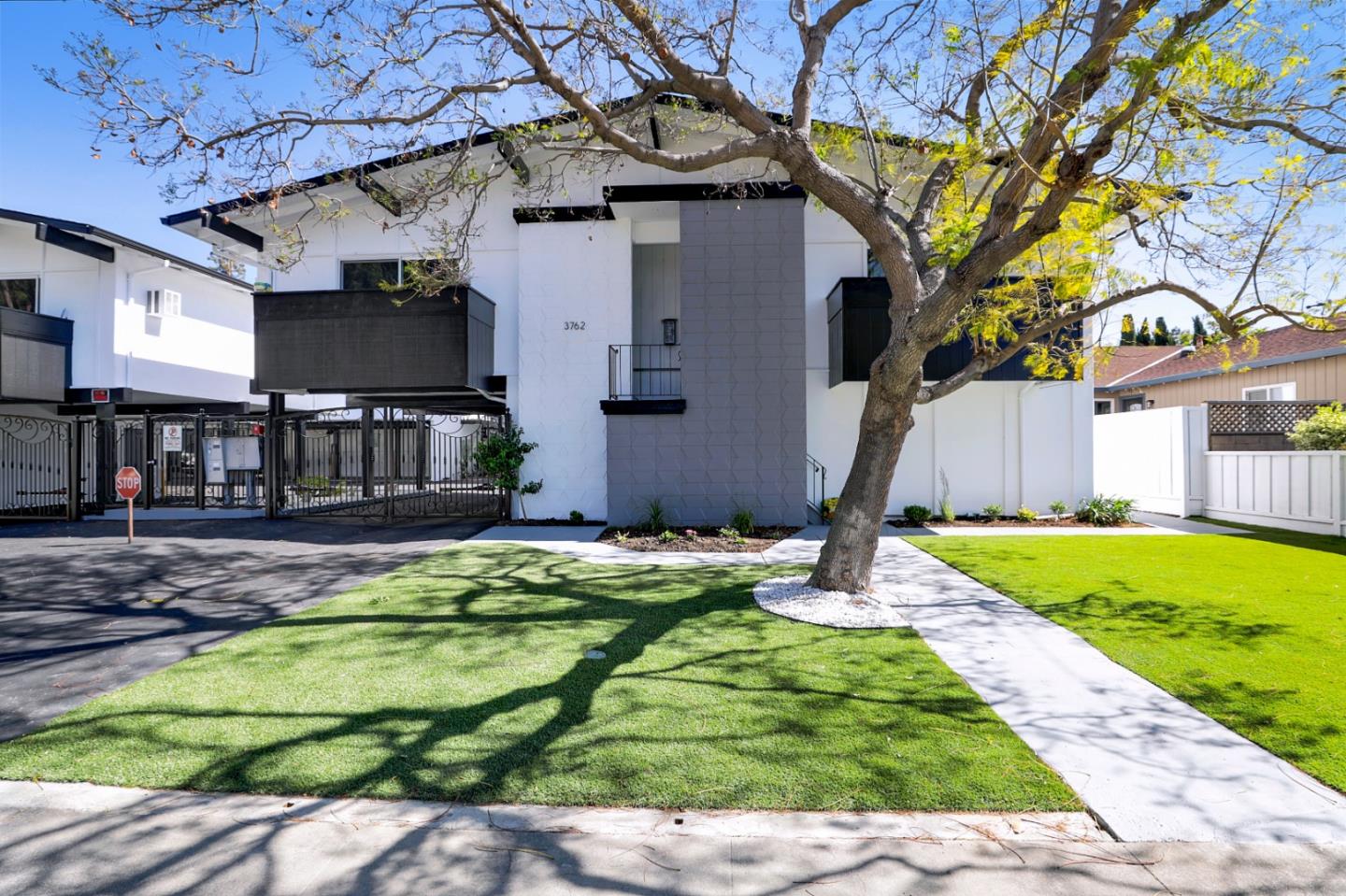 3762 Poinciana Drive, SANTA CLARA, California 95051, ,Comm Ri Multi-units 5+,For Sale,Poinciana Drive,ML81846127
