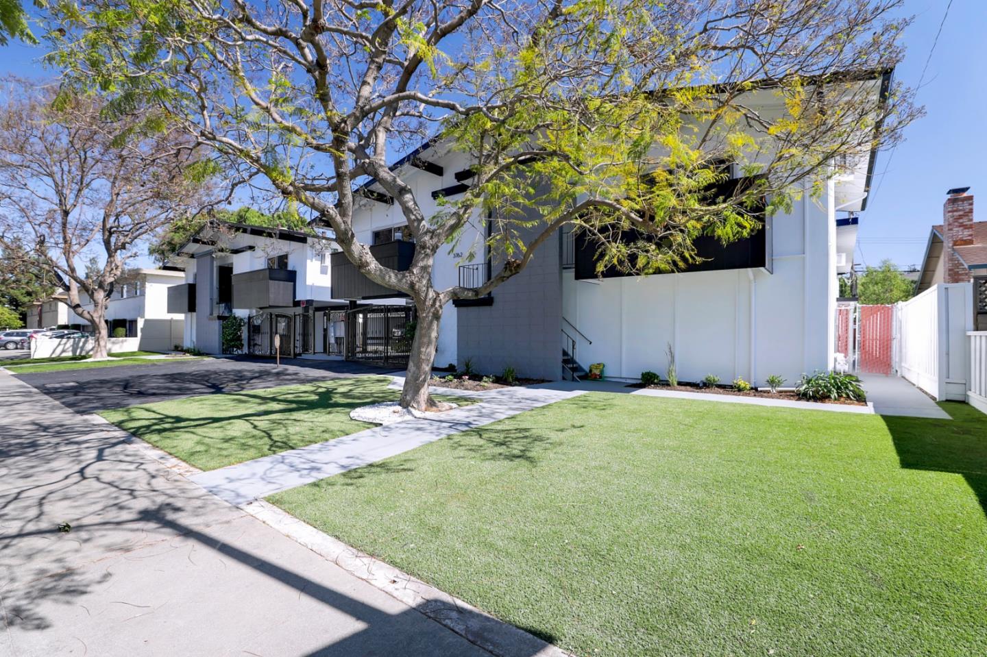 3762 Poinciana Drive, SANTA CLARA, California 95051, ,Comm Ri Multi-units 5+,For Sale,Poinciana Drive,ML81846127