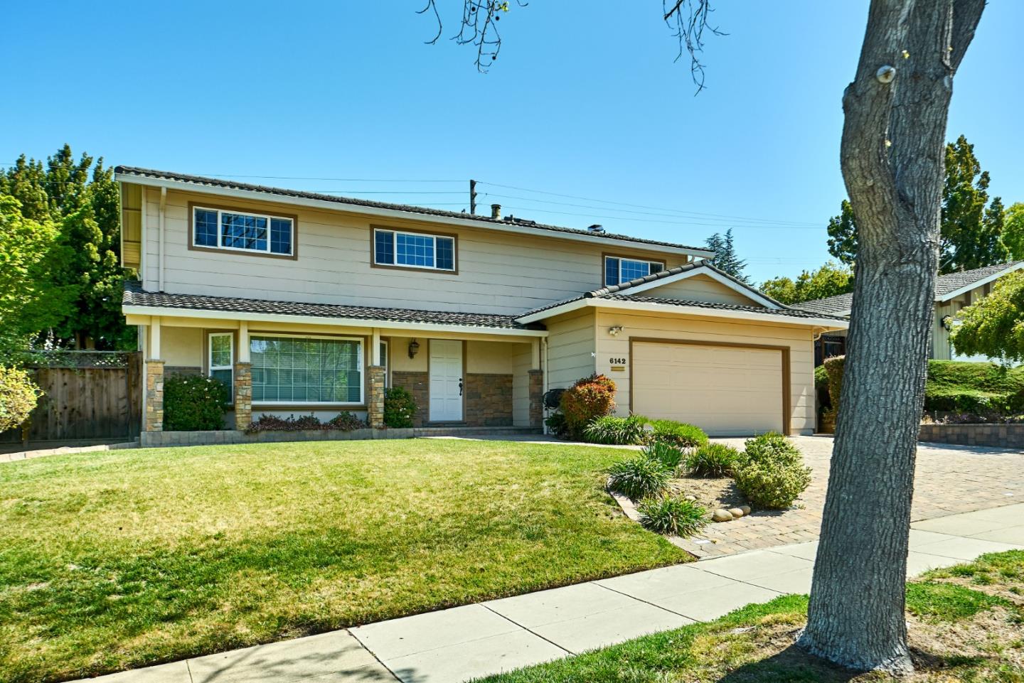 Detail Gallery Image 1 of 1 For 6142 Monteverde Dr, San Jose,  CA 95120 - 5 Beds | 2/1 Baths