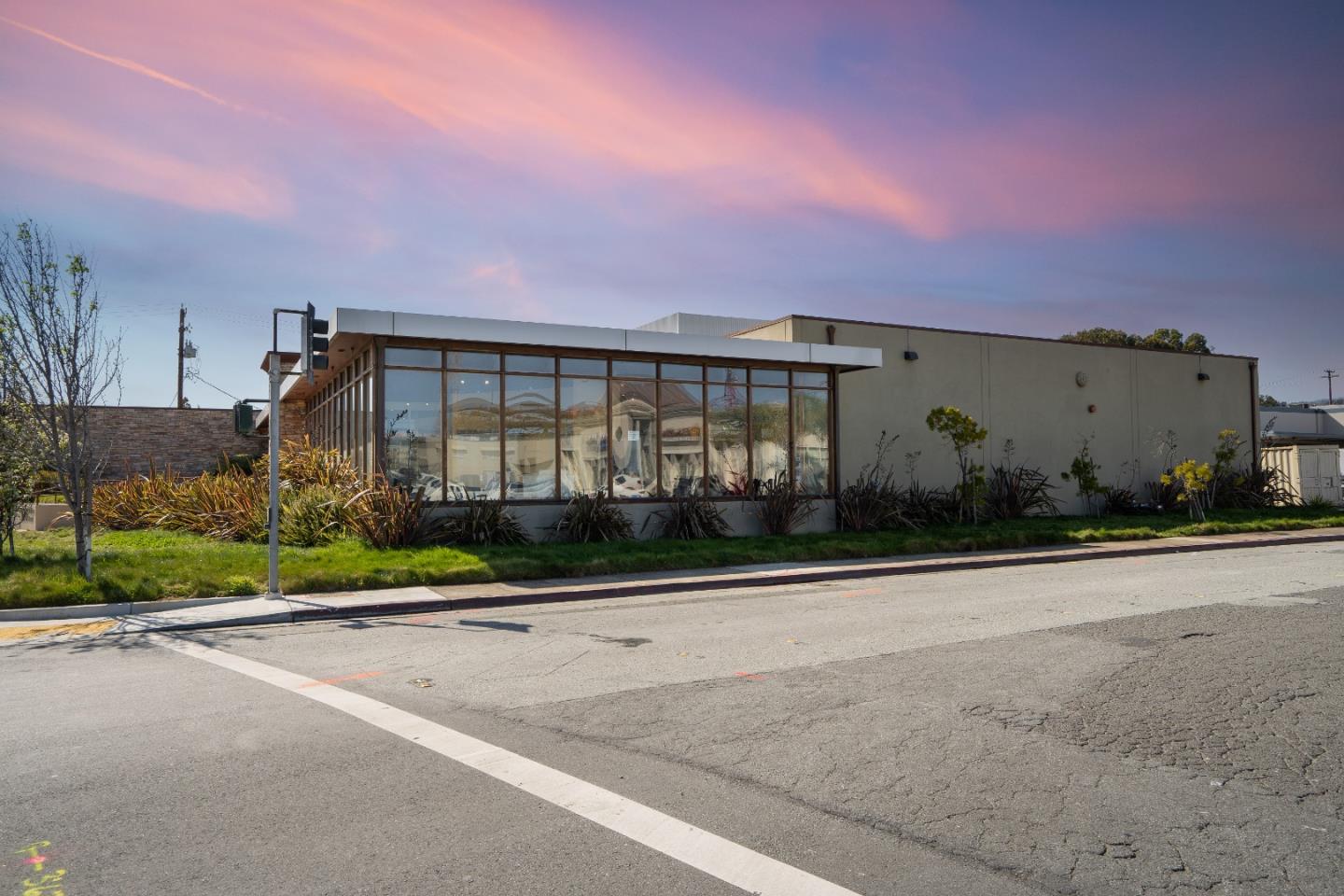 100 Rollins Road, MILLBRAE, California 94030, ,Comm Industrial For Lease,For Rent,Rollins Road,40964794