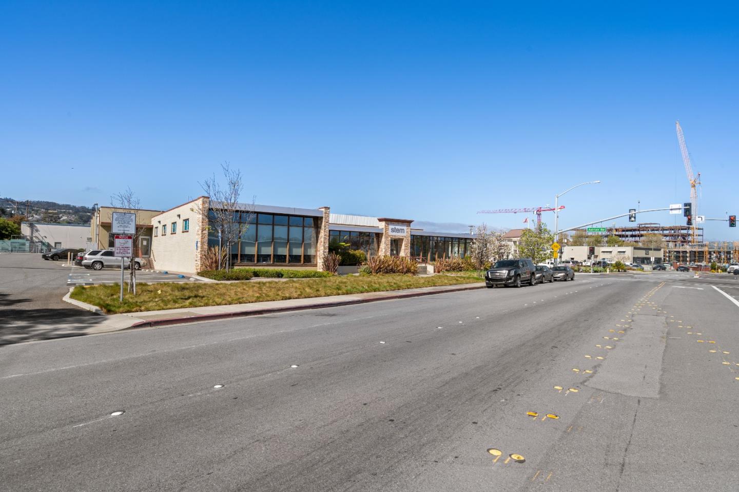 100 Rollins Road, MILLBRAE, California 94030, ,Comm Industrial For Lease,For Rent,Rollins Road,40964794