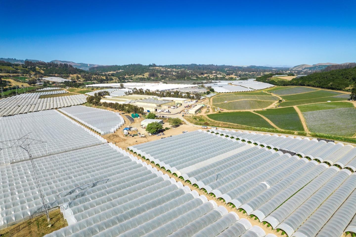 135 Maher Road, ROYAL OAKS, California 95076, ,Comm Industrial For Sale,For Sale,Maher Road,40964745