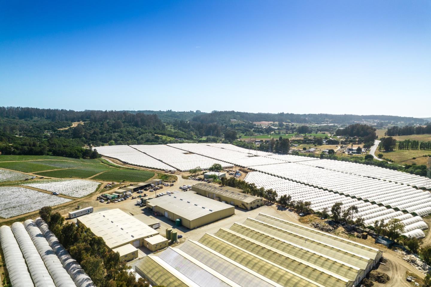 135 Maher Road, ROYAL OAKS, California 95076, ,Comm Industrial For Sale,For Sale,Maher Road,40964745