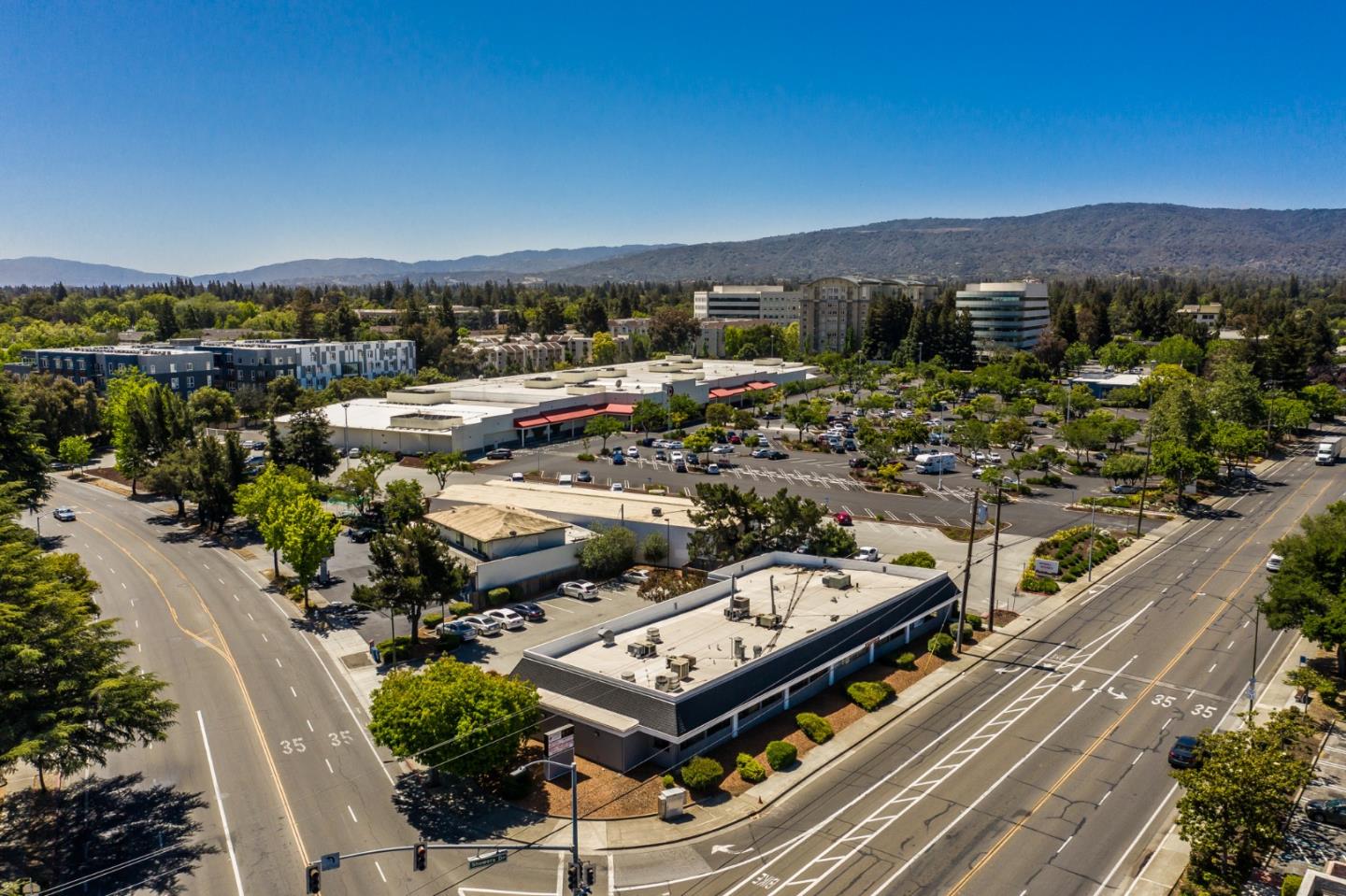 2425 California Street, MOUNTAIN VIEW, California 94040, ,Comm Industrial For Sale,For Sale,California Street,40964757
