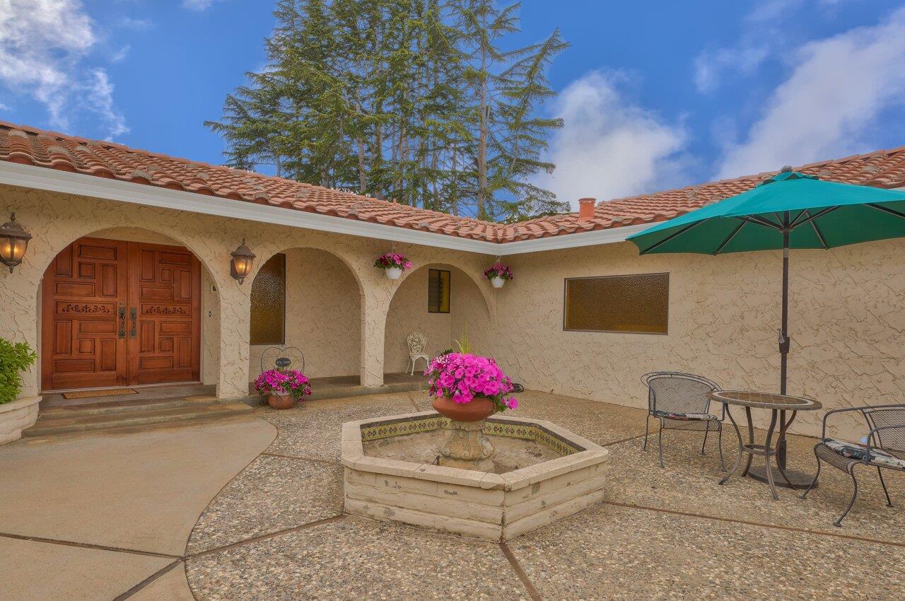 19720 Pinehurst Ln, Salinas, CA 93906 3 Beds 2/1 Baths (Contingent