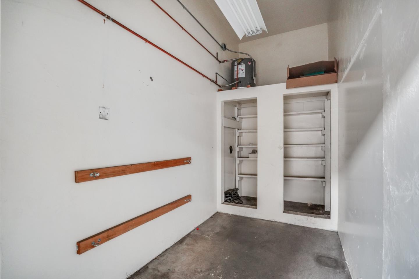 2951 Middlefield Road, REDWOOD CITY, California 94063, ,Comm Industrial For Sale,For Sale,Middlefield Road,40964788