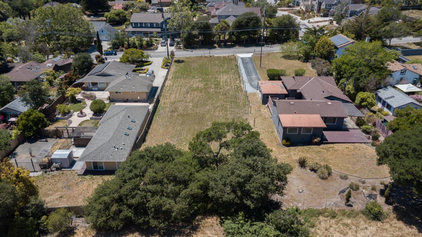 1032 Western Drive, SANTA CRUZ, California 95060, ,Lots And Land,For Sale,Western Drive,40964803