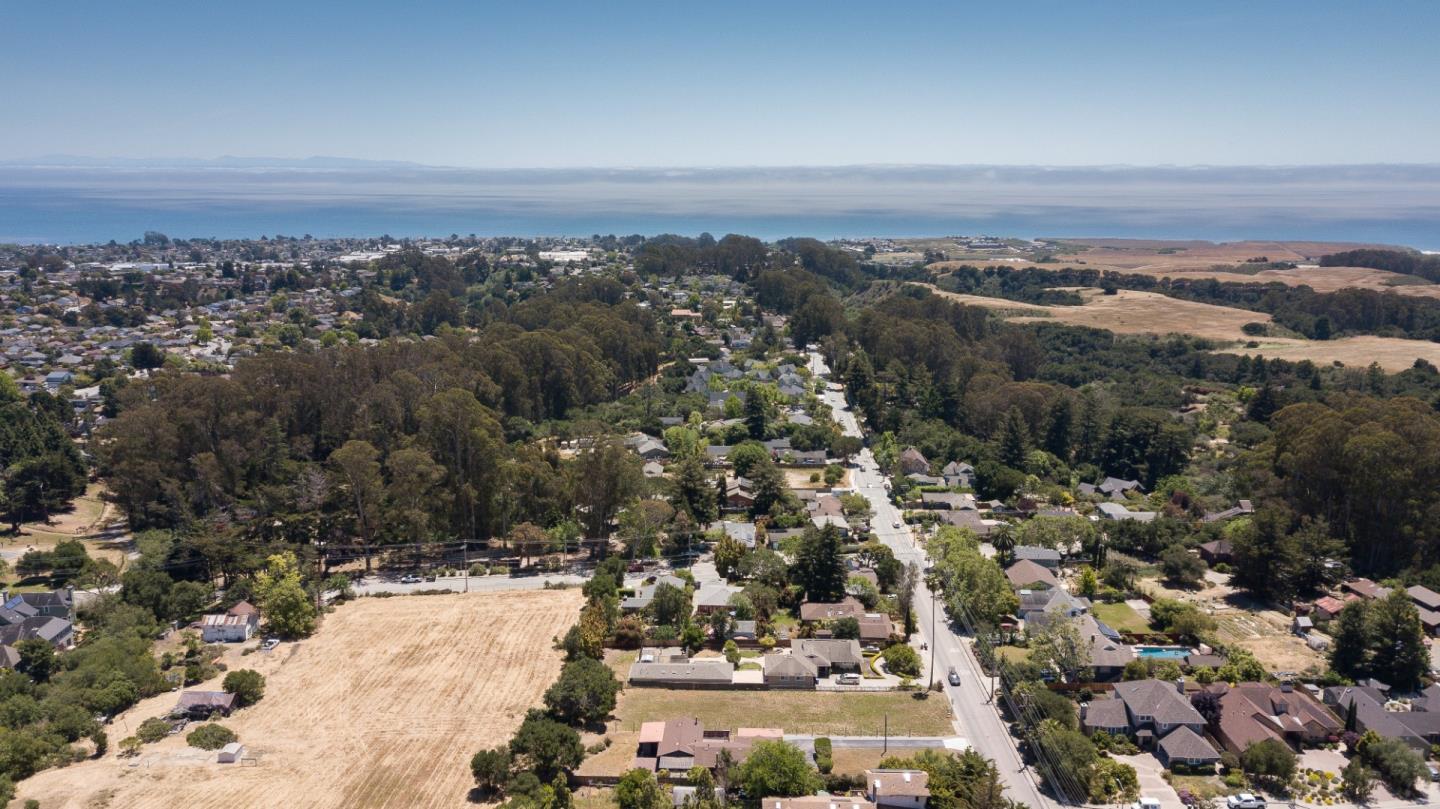 1032 Western Drive, SANTA CRUZ, California 95060, ,Lots And Land,For Sale,Western Drive,40964803