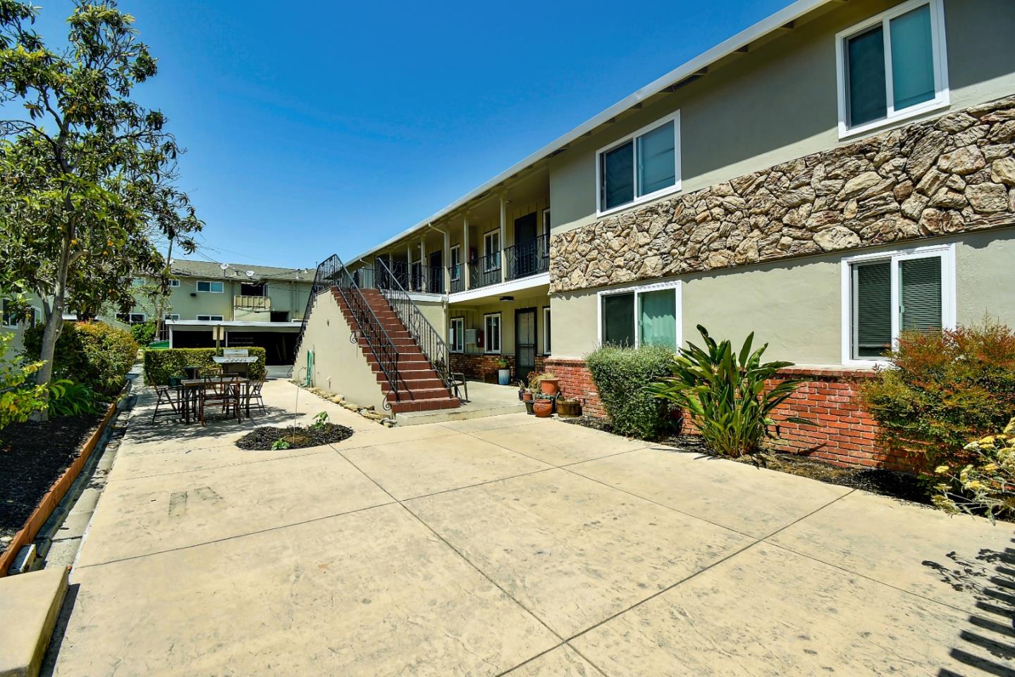205 Avery Lane, LOS GATOS, California 95032, ,Comm Ri Multi-units 5+,For Sale,Avery Lane,ML81846812