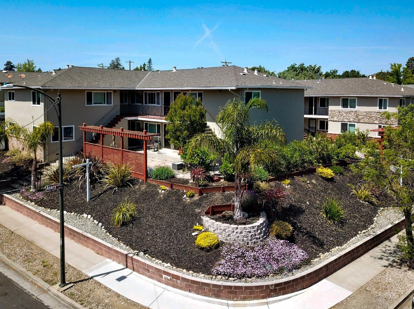115 Towne Terrace, LOS GATOS, California 95032, ,Comm Ri Multi-units 5+,For Sale,Towne Terrace,ML81846814