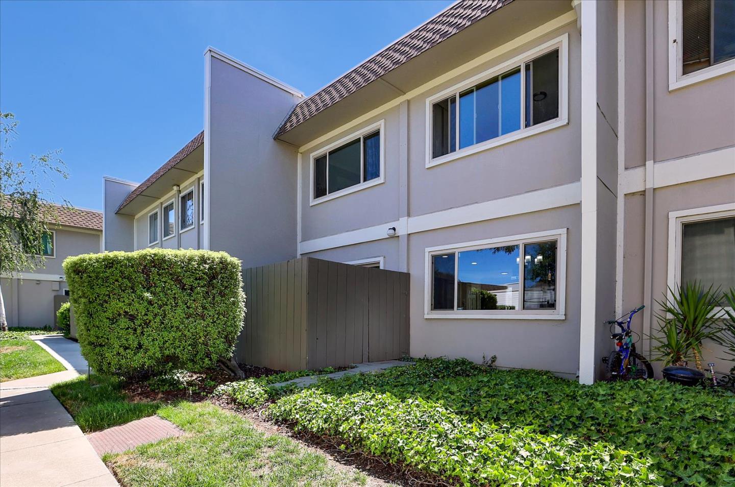 Detail Gallery Image 1 of 1 For 530 La Conner Dr #20,  Sunnyvale,  CA 94087 - 3 Beds | 2/1 Baths