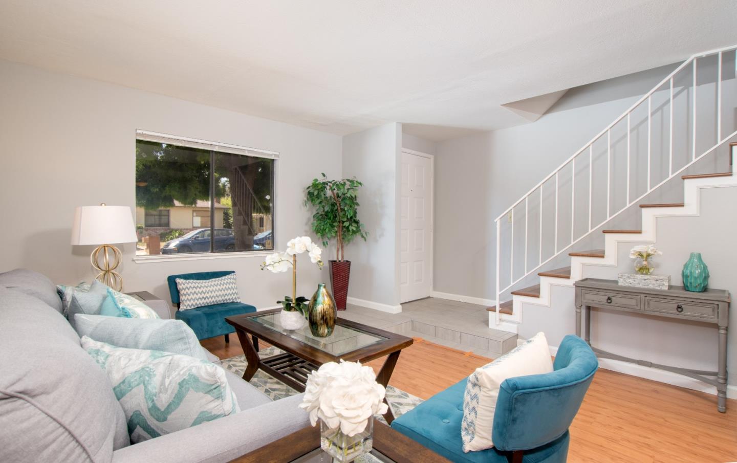 Detail Gallery Image 1 of 1 For 482 S Willard Ave, San Jose,  CA 95126 - 2 Beds | 2/1 Baths
